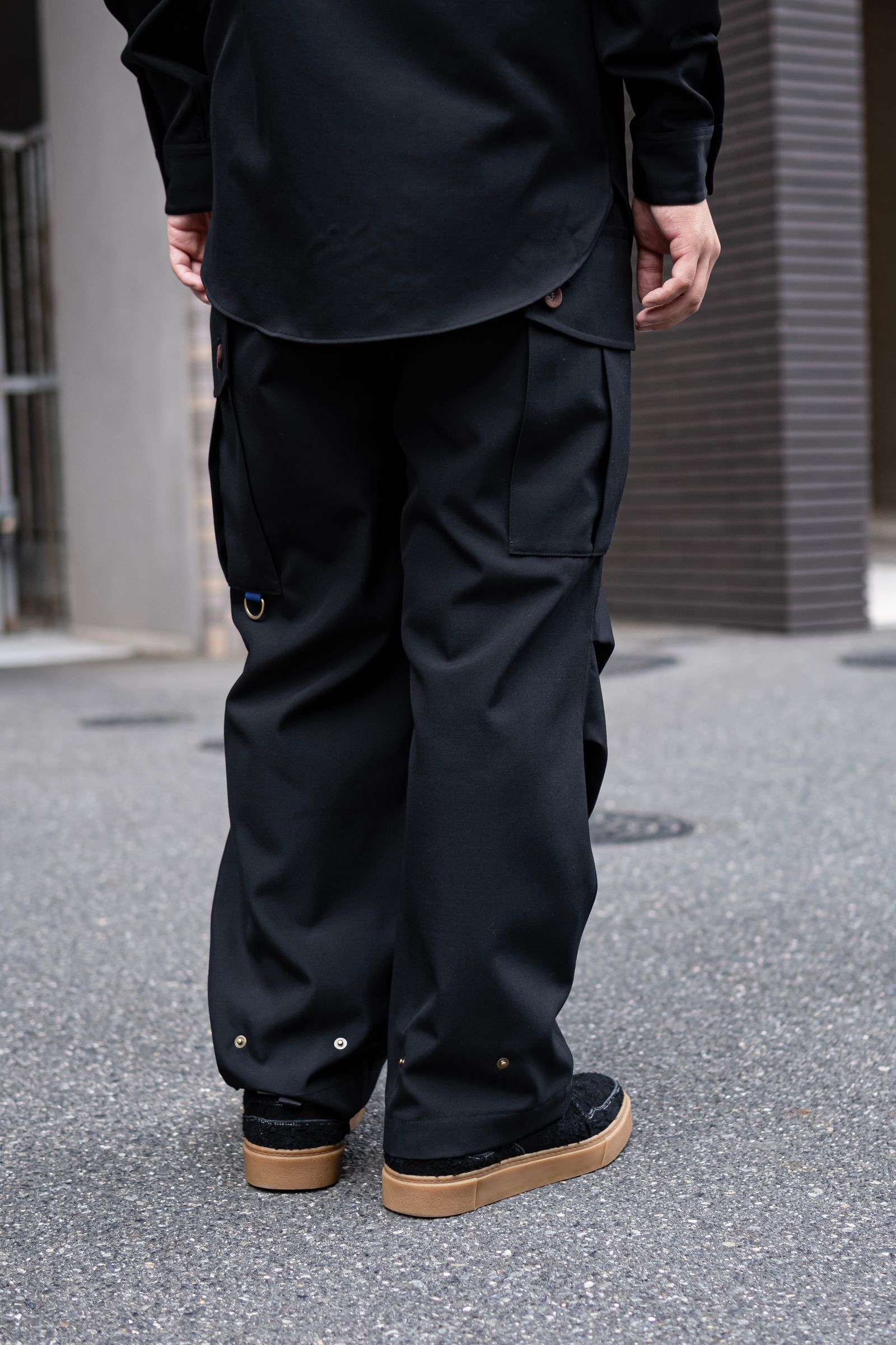 Easy cargo trousers / Black