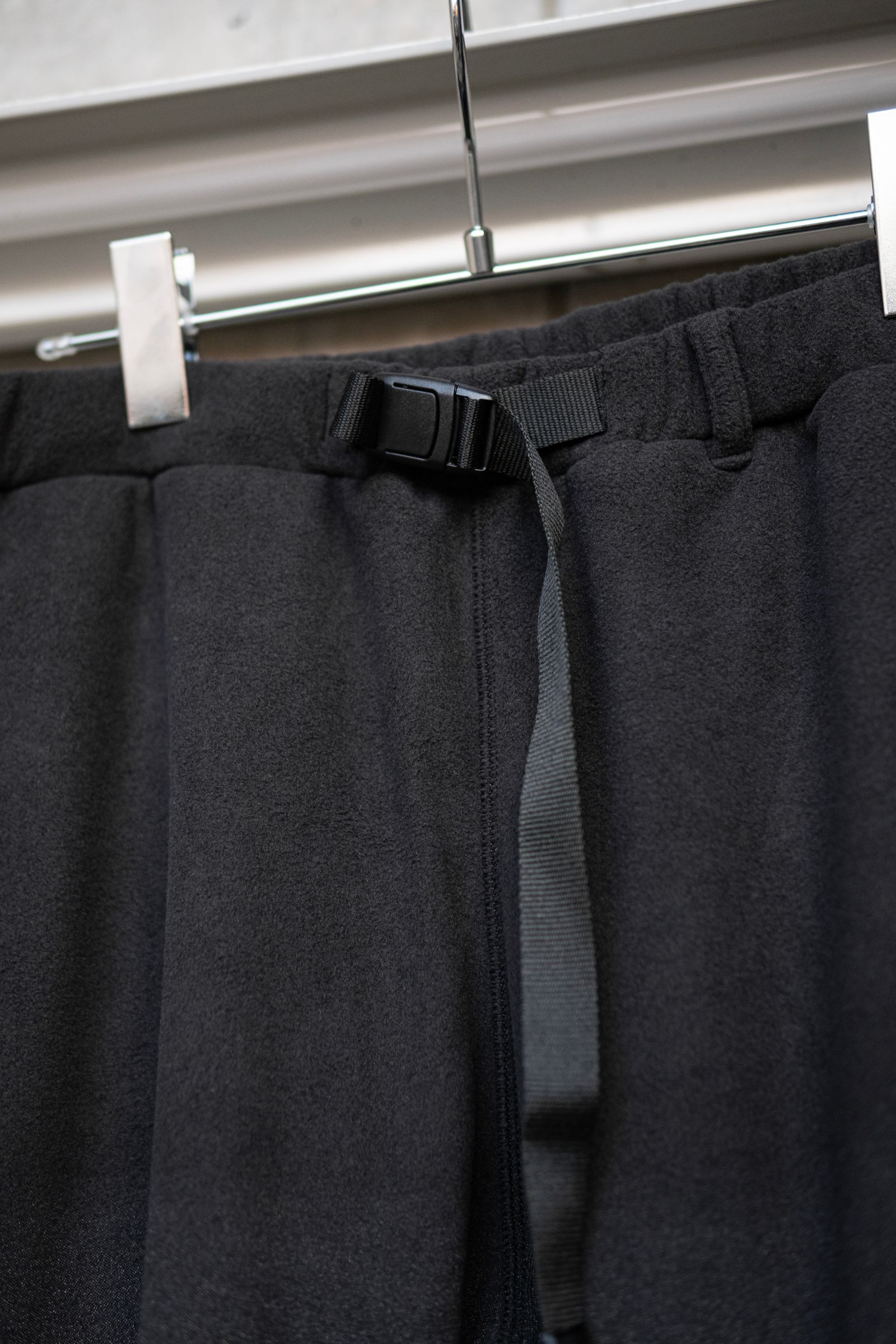 【INNAT×WILD THINGS】PIGMENT PRINT WASH POLARTEC PANTS / Black