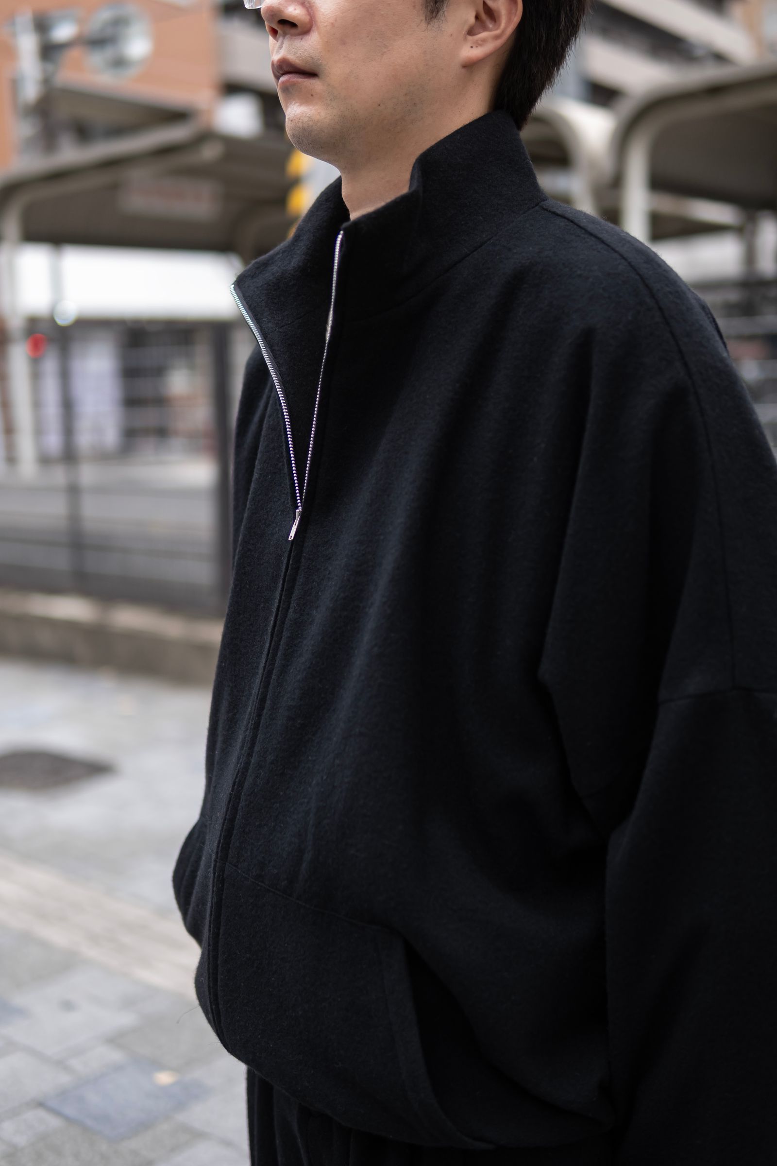 CASHMERE ZIP JACKET / BLACK