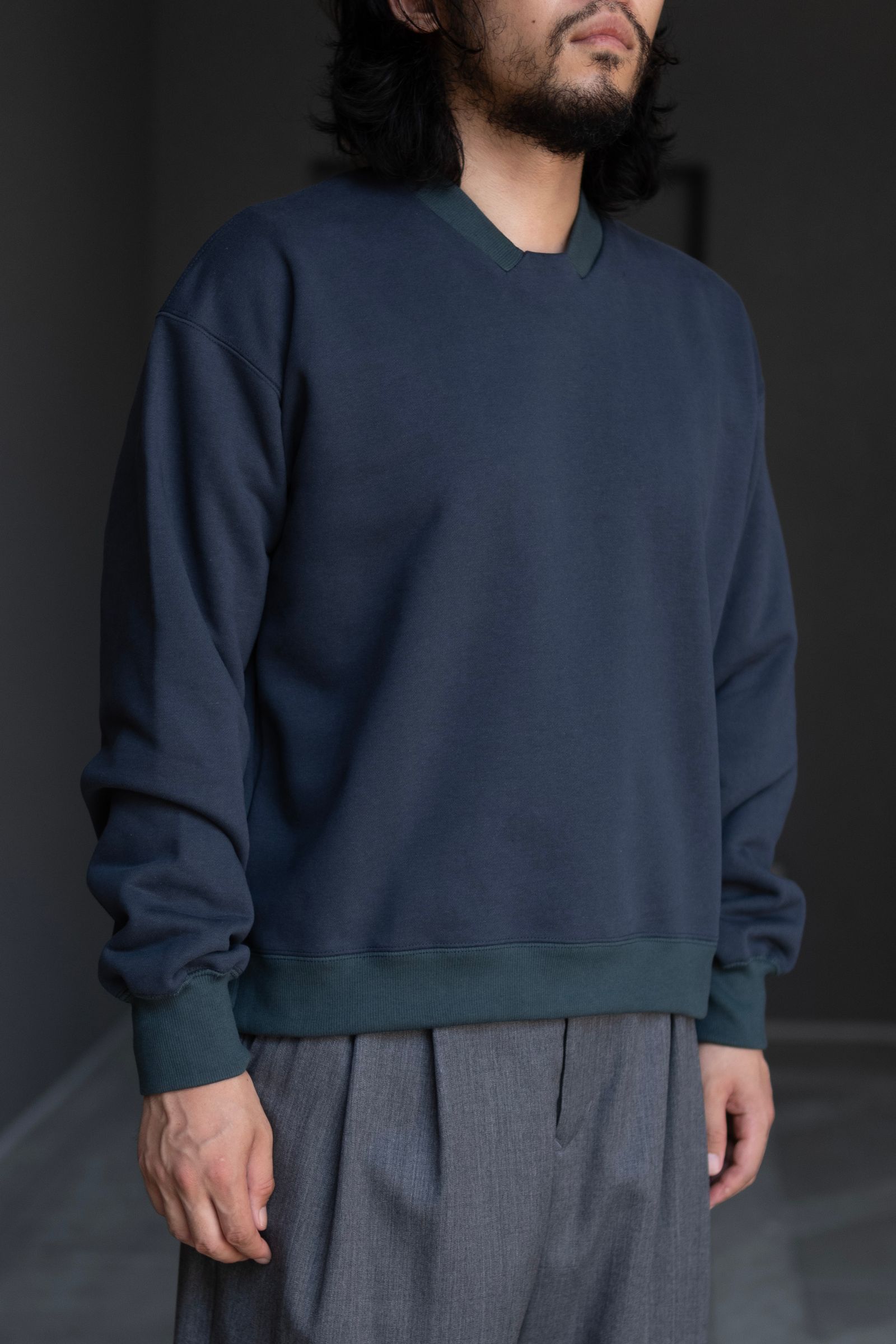 lapel design sweat shirt / green