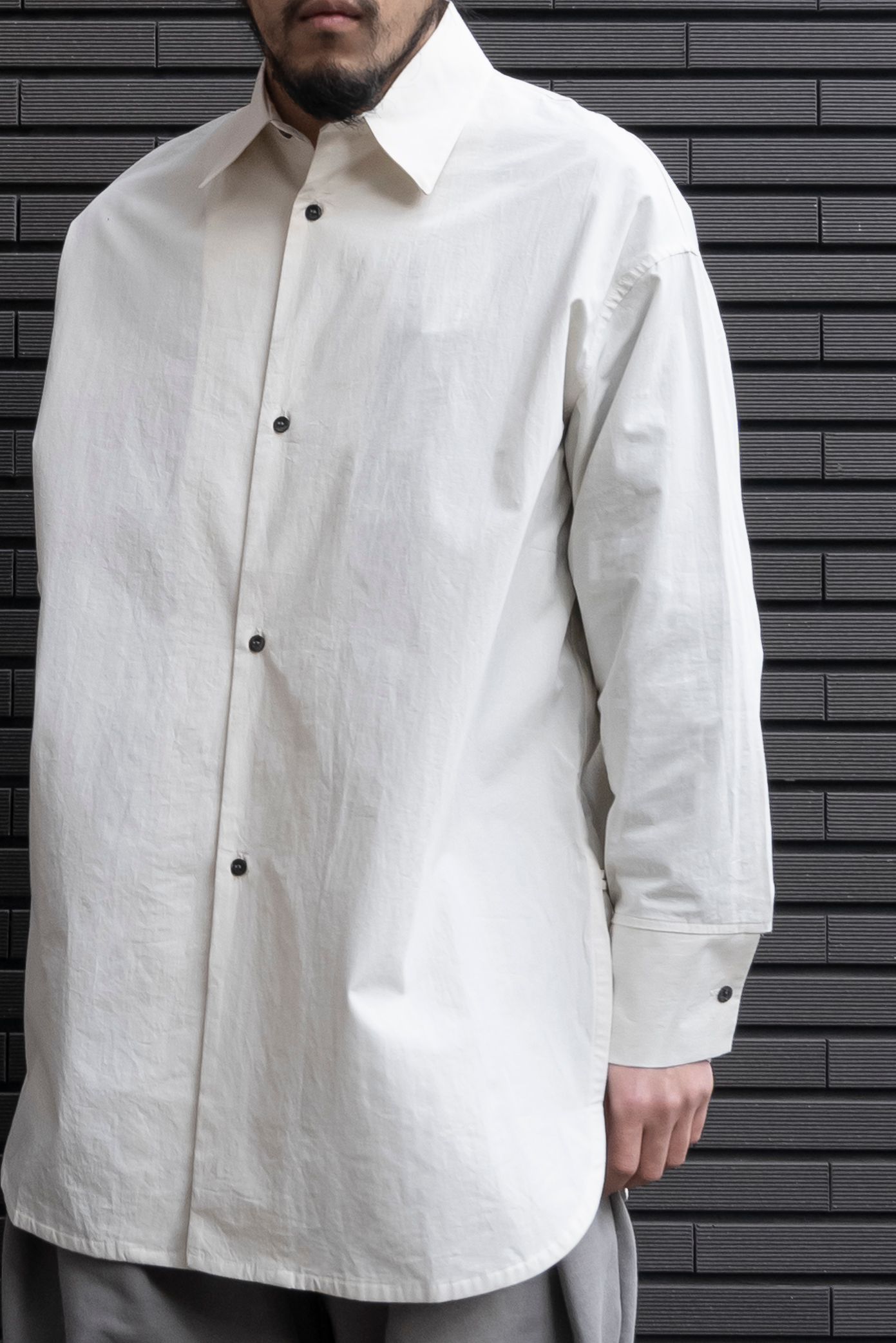 SHINYA KOZUKA CLASSIC SHIRT\n型番：19025K34 - www