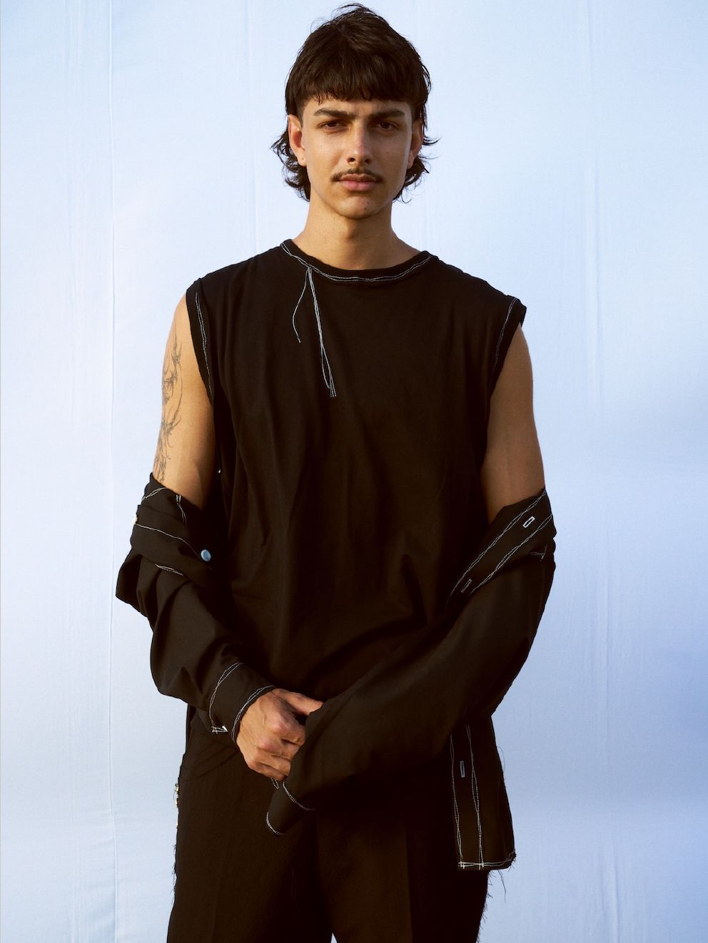 “TUGIHAGI” Neck Sleeveless / Black