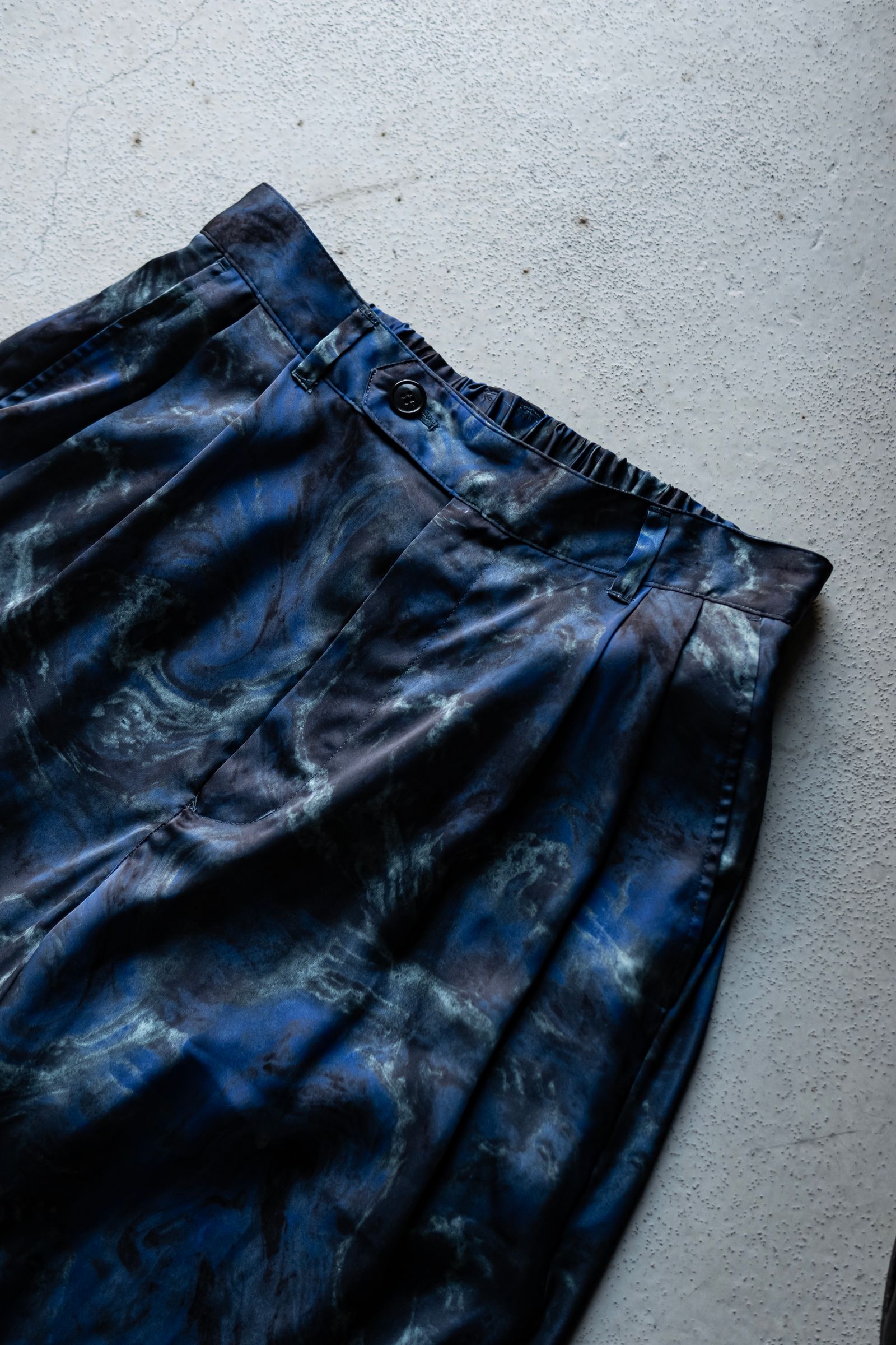 ABSTRACT WIDE EASY PANTS / NAVY