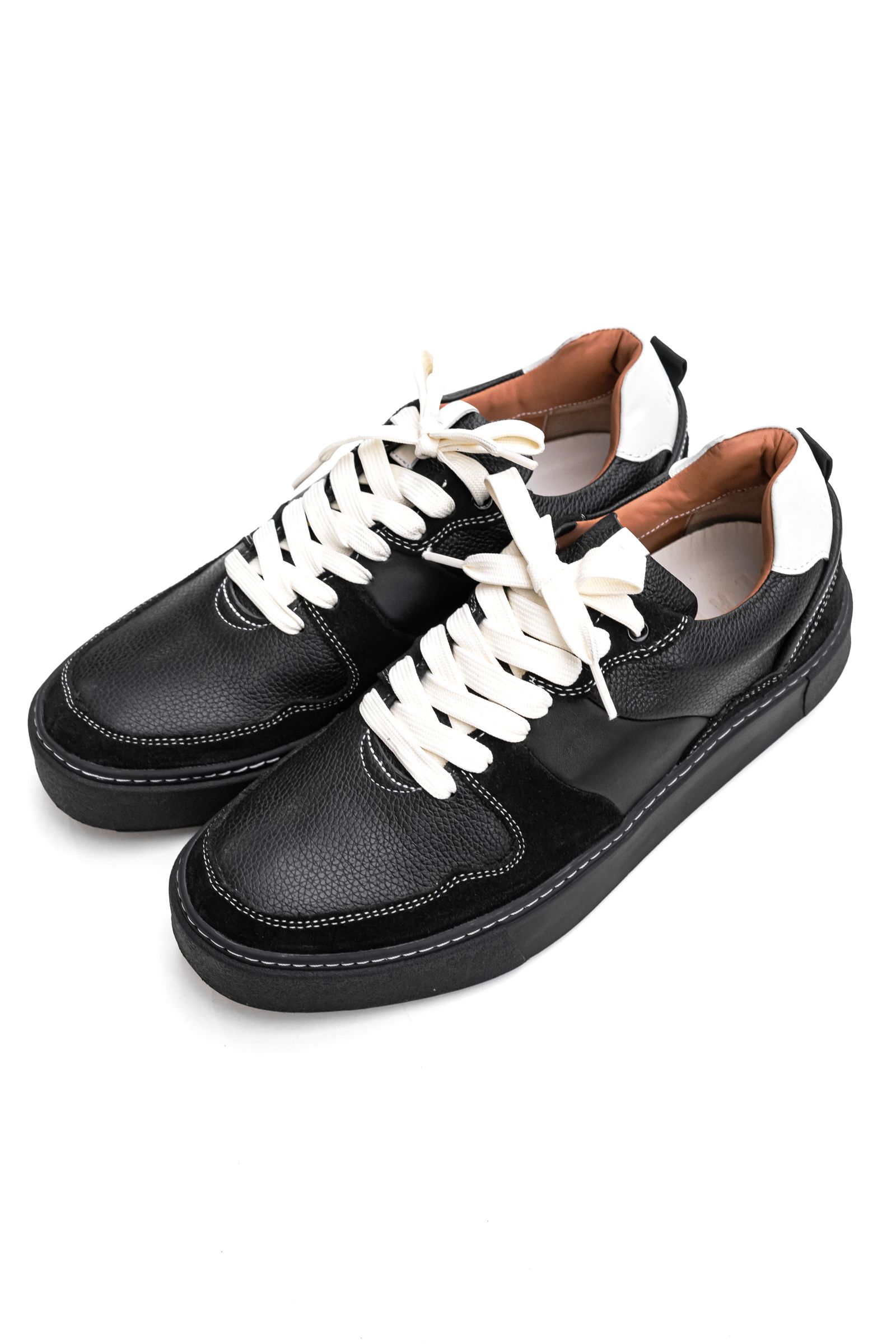 EARLE - Basskate Sneakers / Black | Retikle Online Store