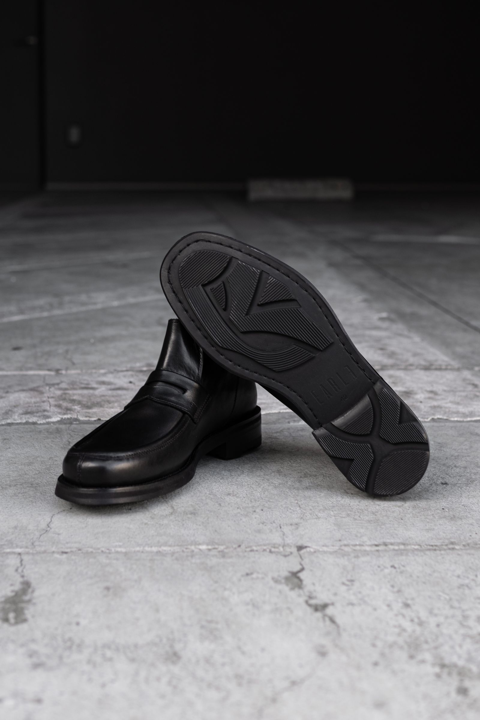 Chukka loafers / Black