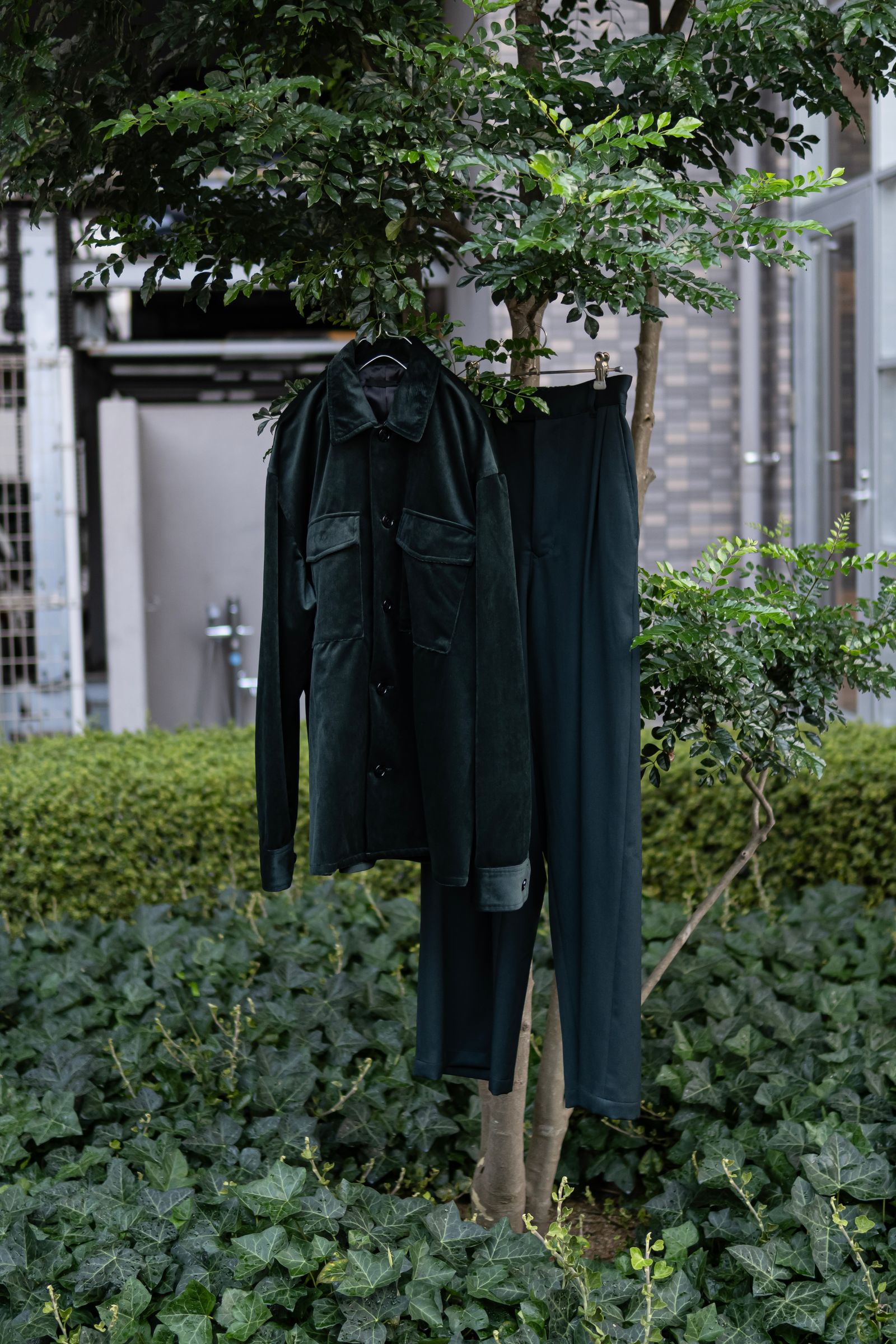 LUSTROUS CORDUROY SHIRT JACKET / GREEN