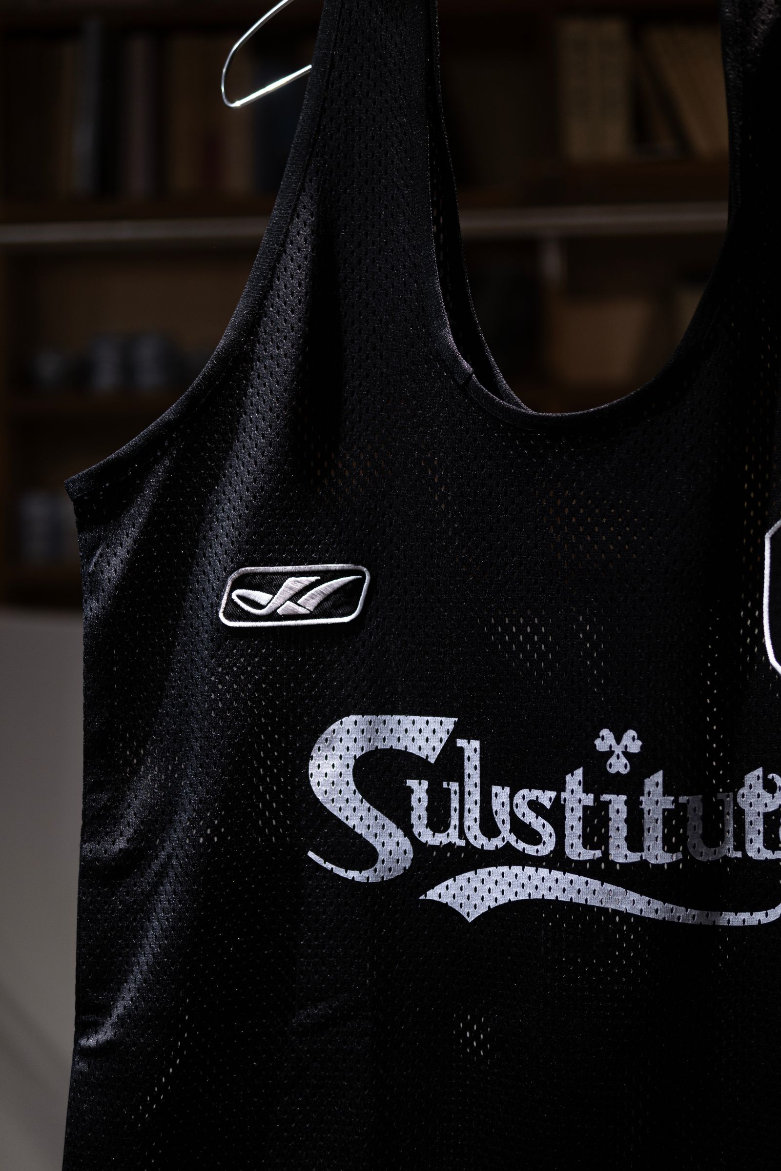 "SUBSTITUTE" BIB TOTE / BLACK