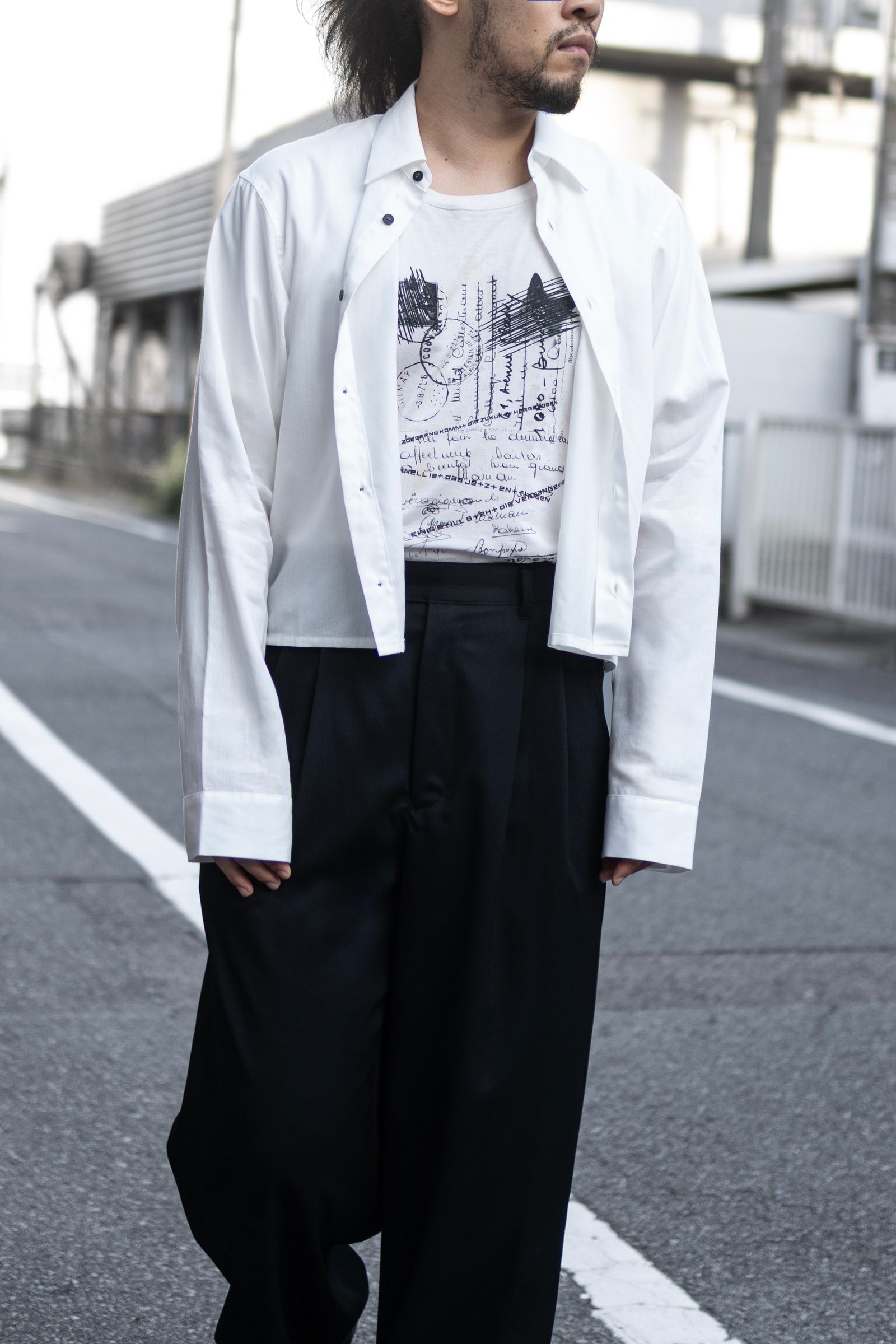 SHORT TORSO SHIRT / SNOW
