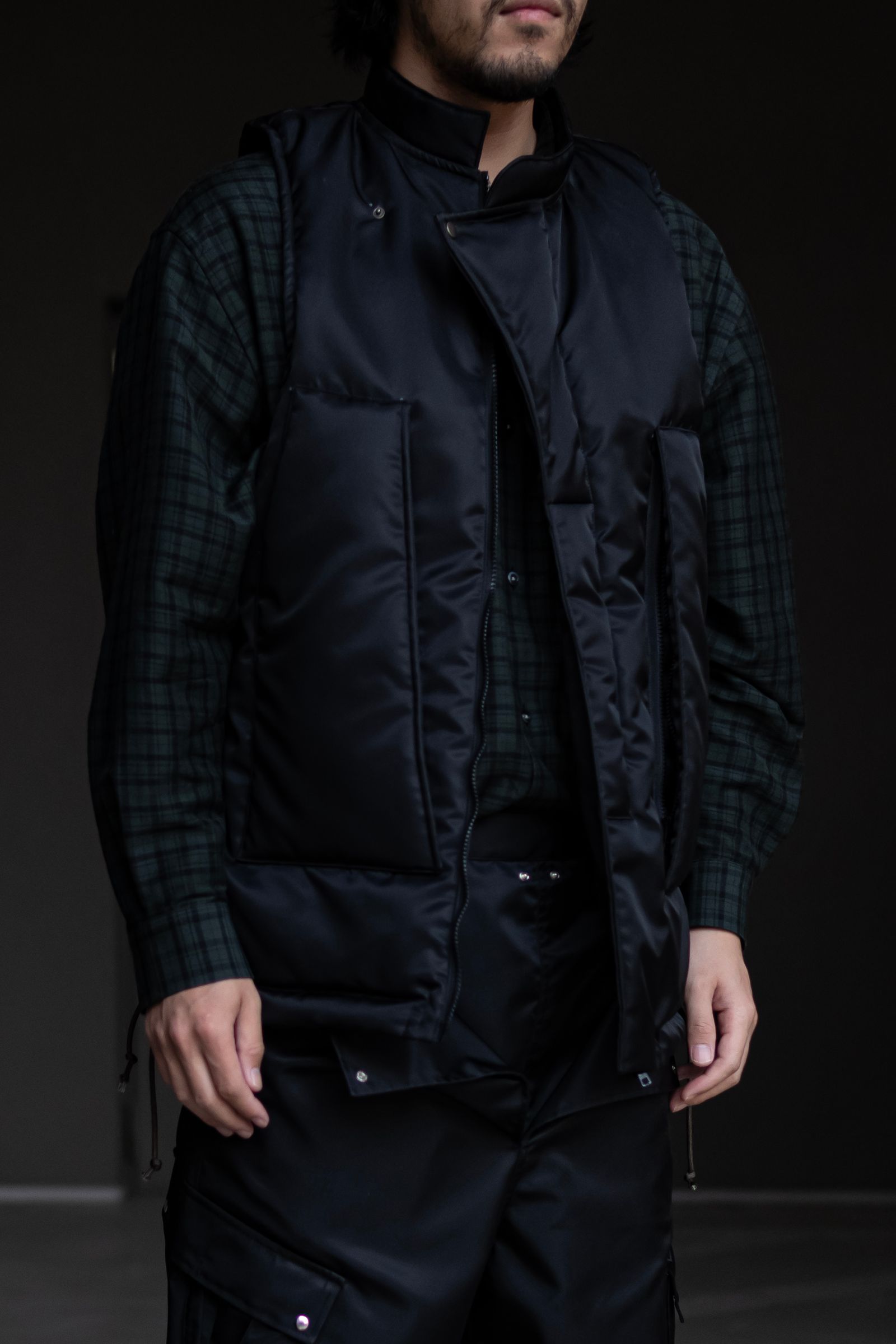 【LIMITED EDITION】Nylon down vest