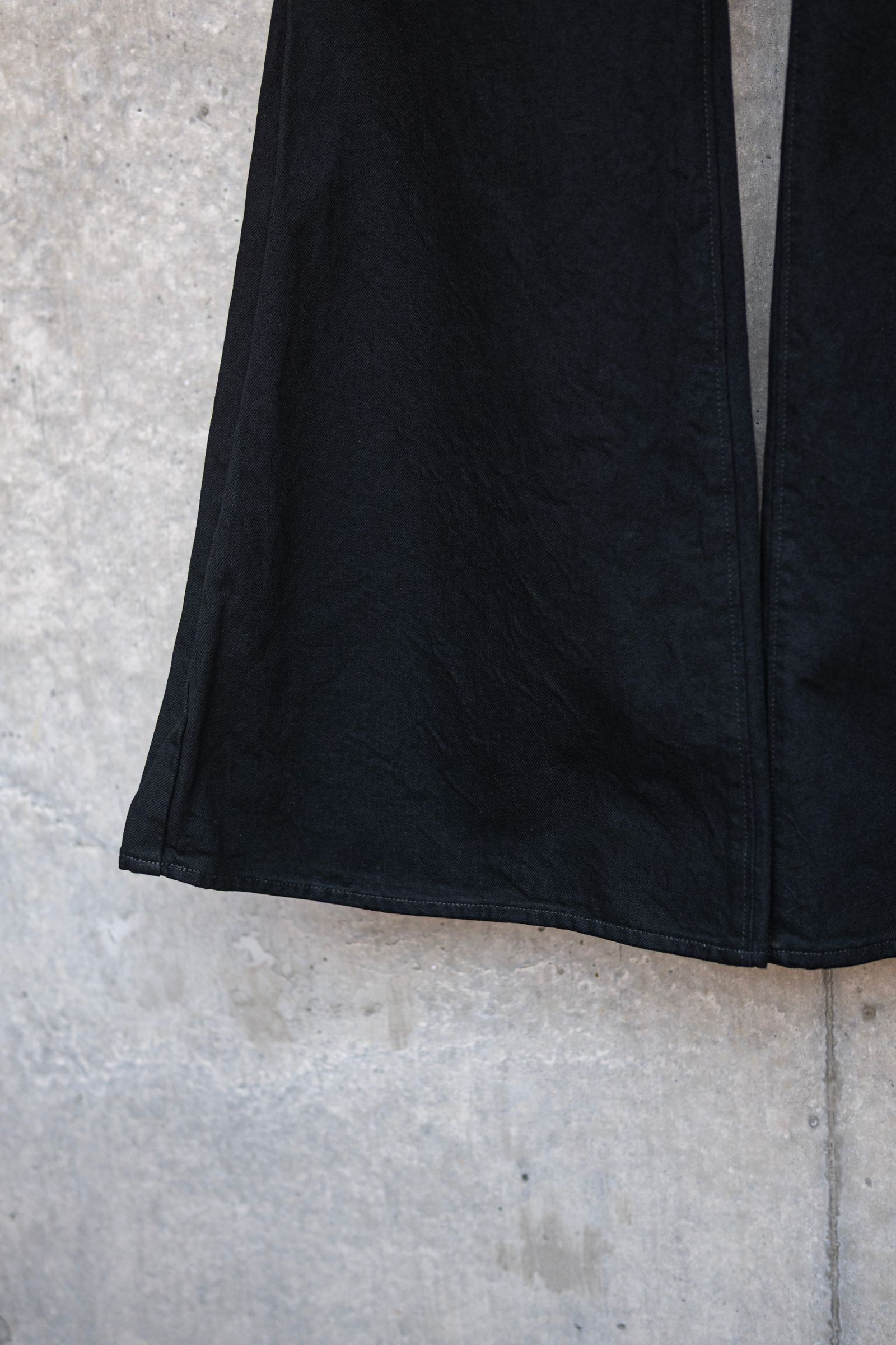ORDINARY CITY MASSIVE FLAIR / BLACK