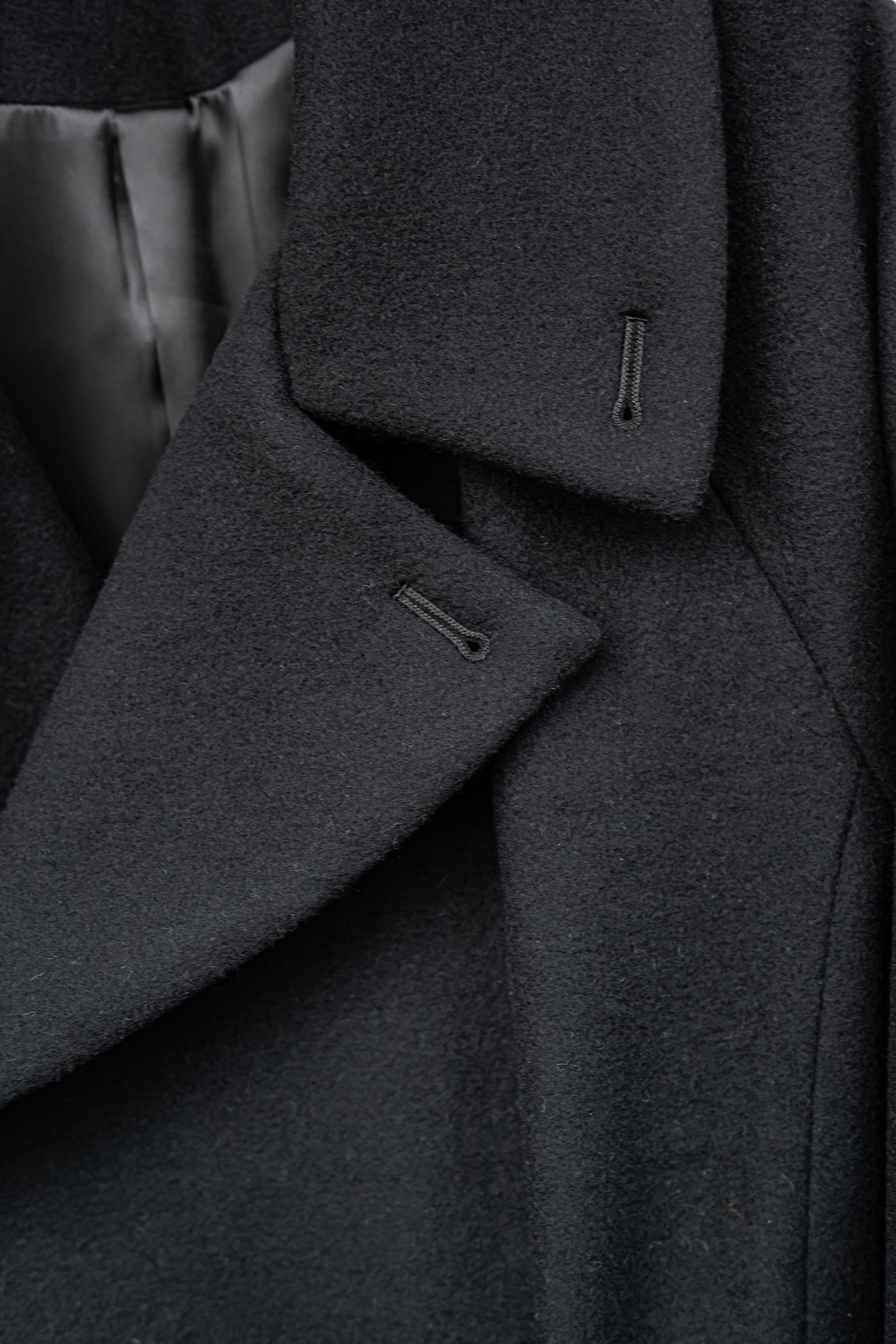 JUHA - BELTED OVER COAT / Black | Retikle Online Store