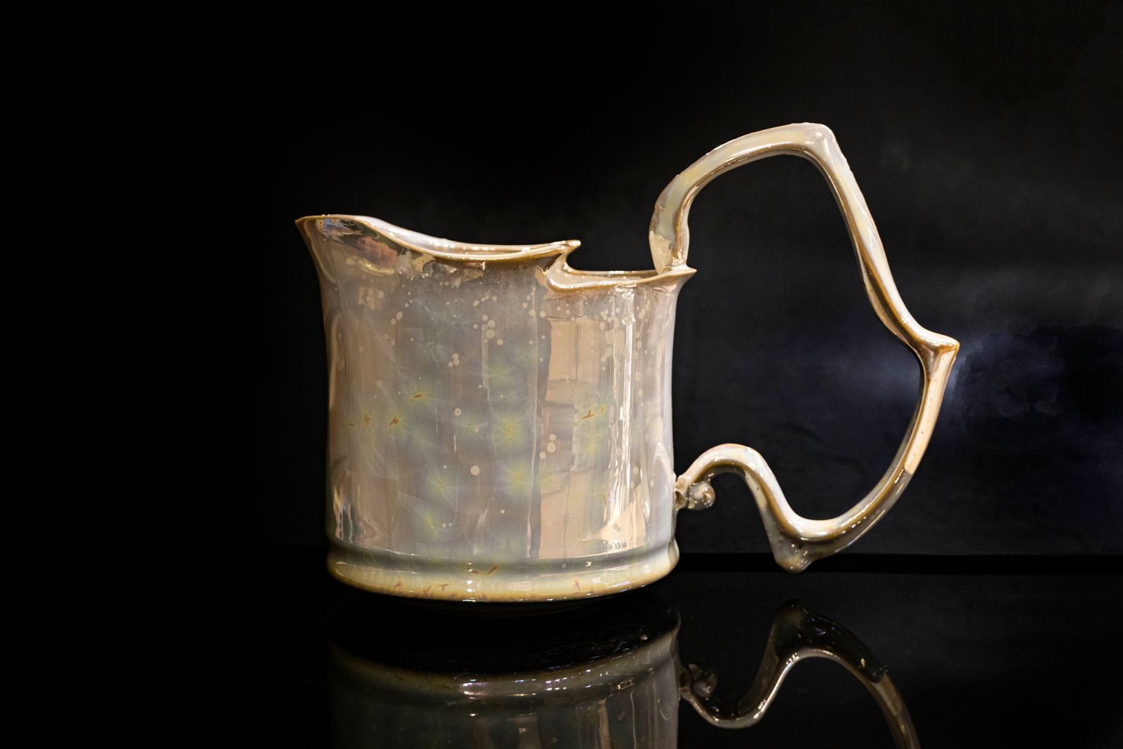 pitcher M -albus-