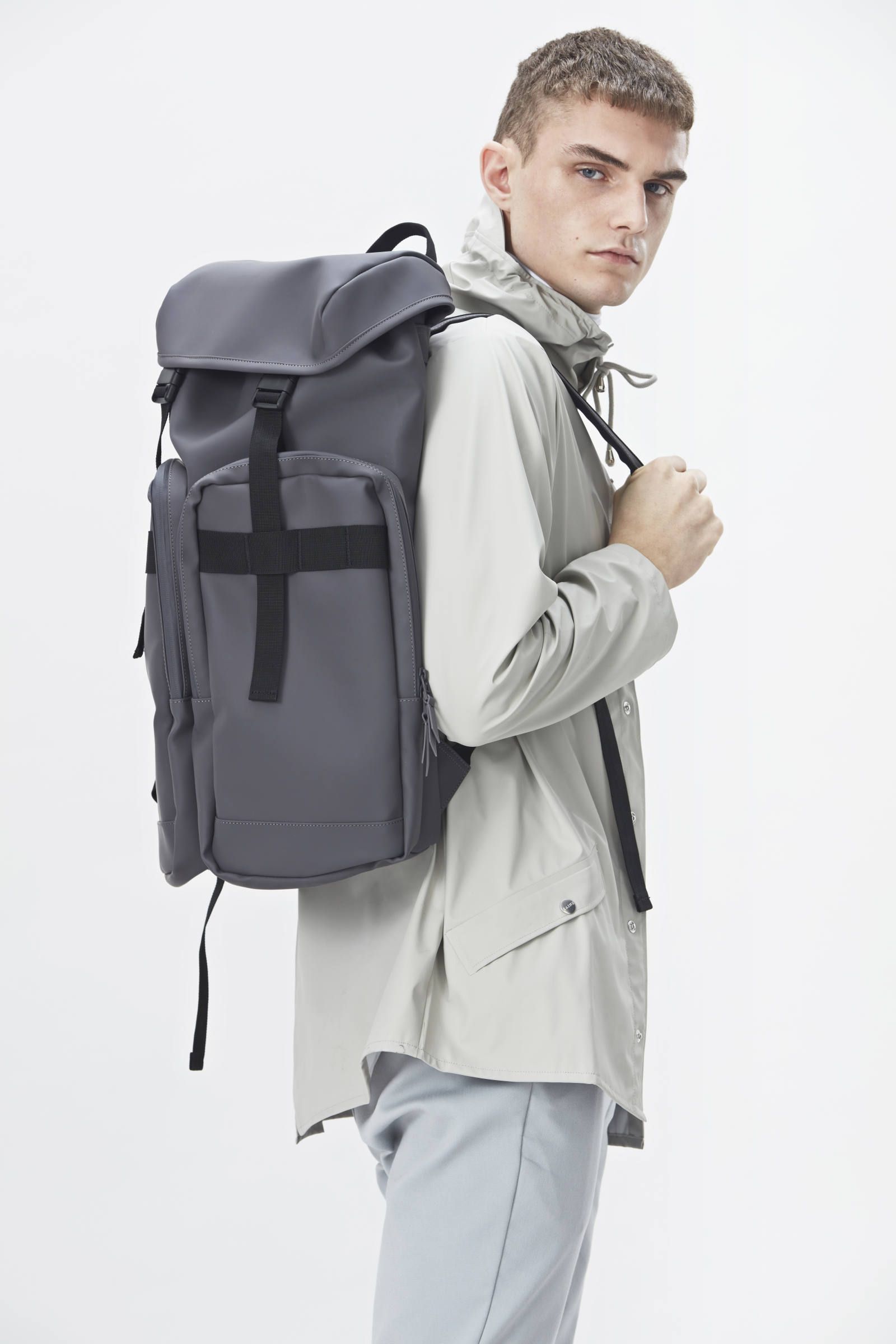 Rains Utility Bag backpack smoke / ユーティリティバッグパックスモーク