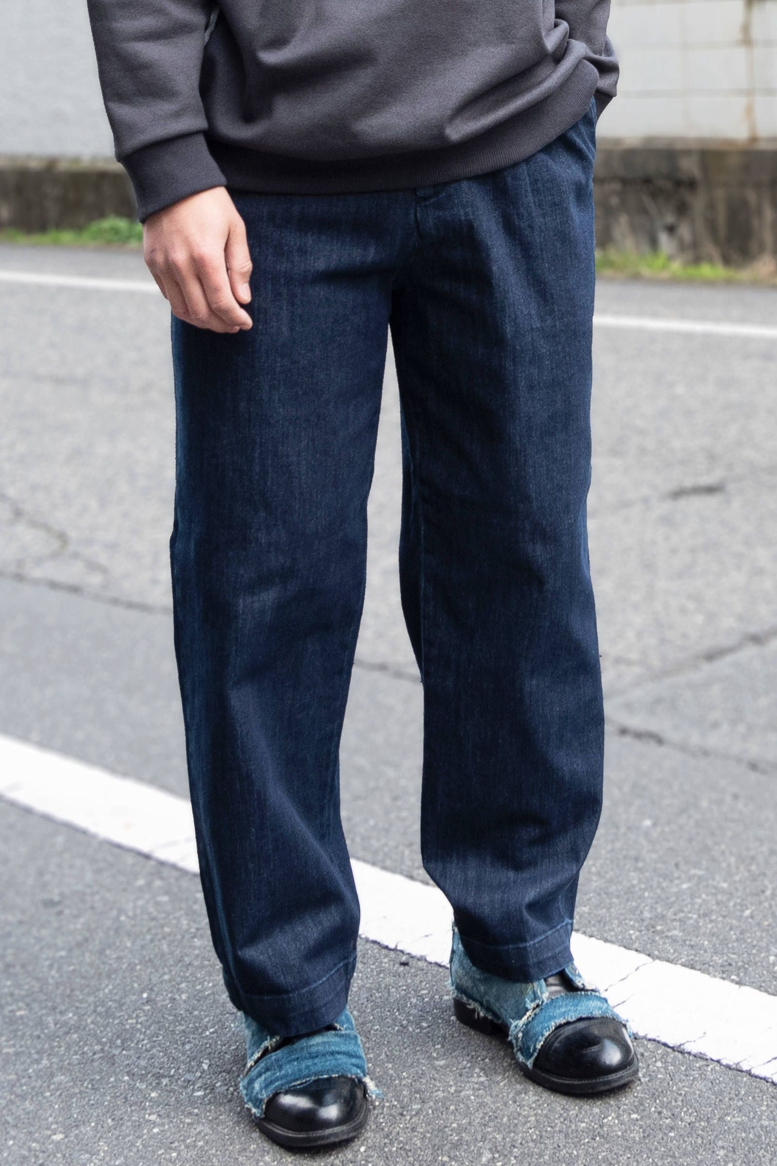 Denim One Wash 1tuck Wide / BLUE