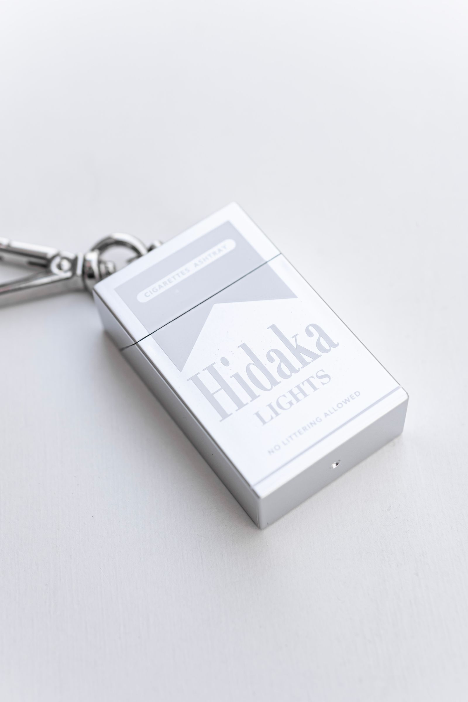 HIDAKA - PORTABLE ASHTRAY / SILVER | Retikle Online Store