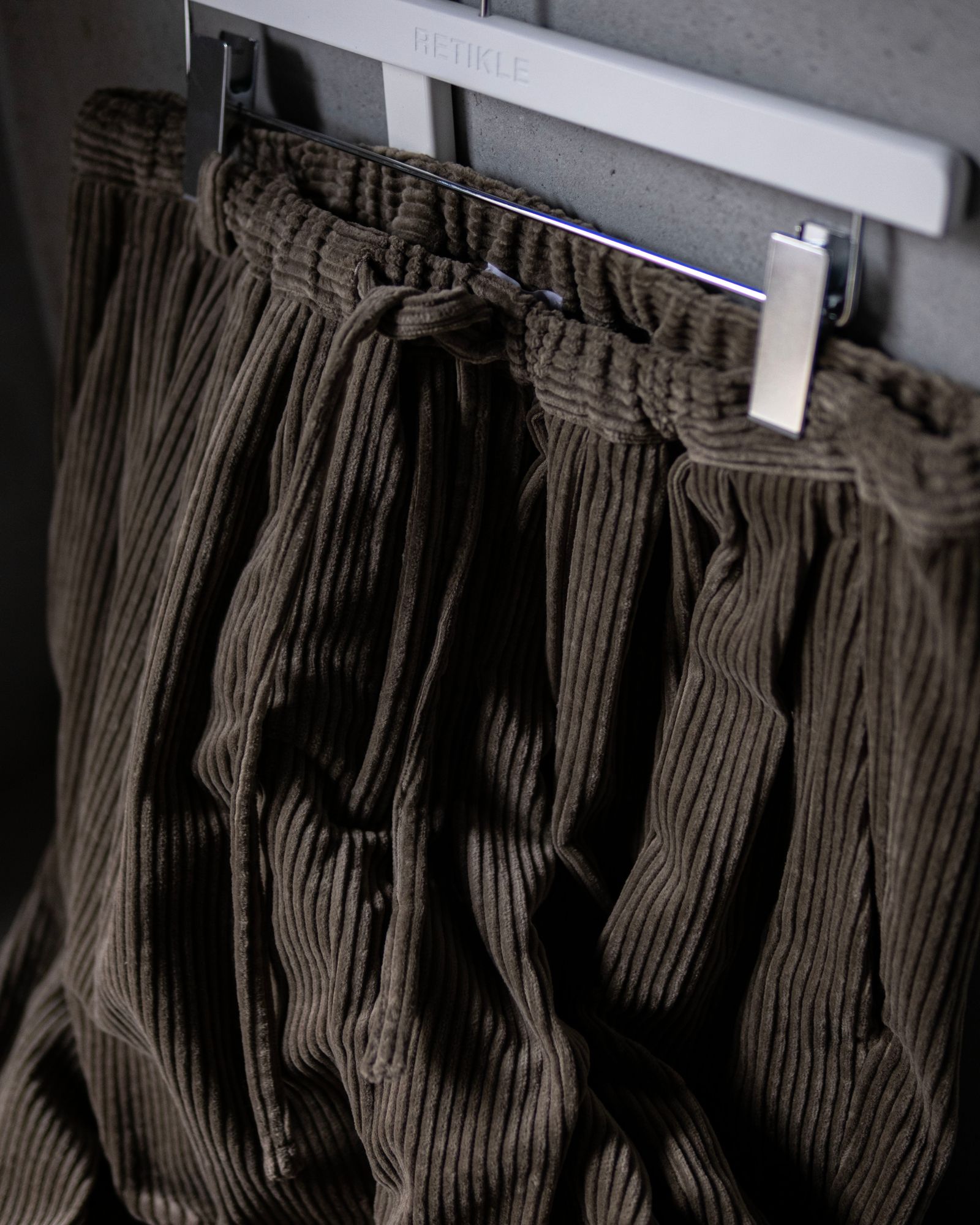 Corduroy Relax Trousers / Beige