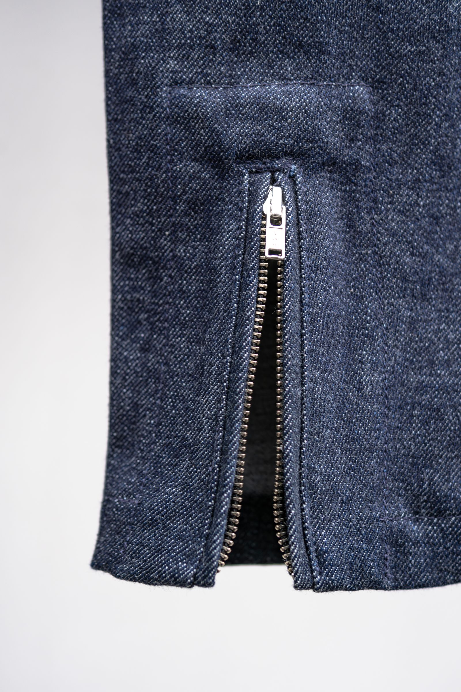 Three-D 12oz bottom / indigo