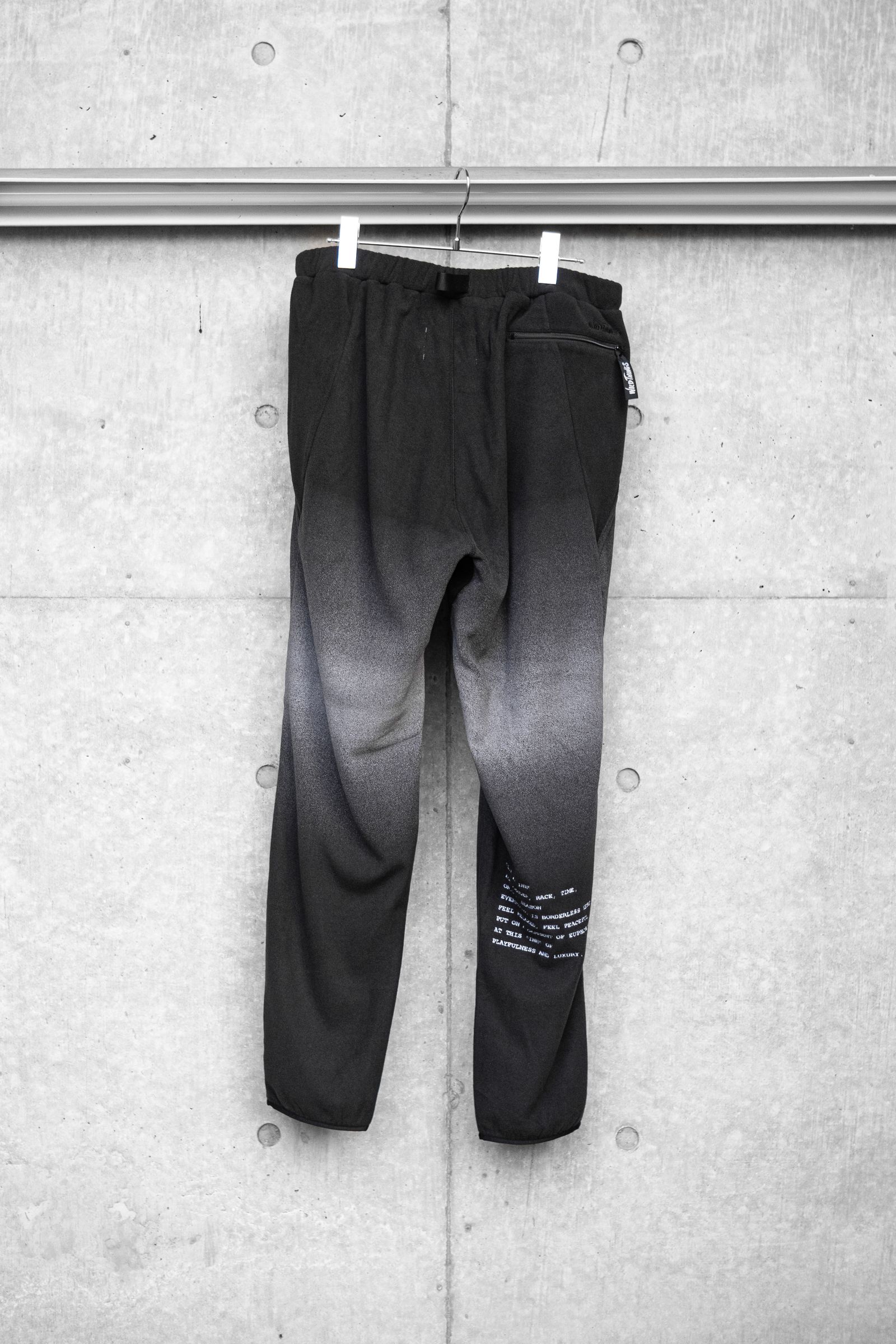 【INNAT×WILD THINGS】PIGMENT PRINT WASH POLARTEC PANTS / Black