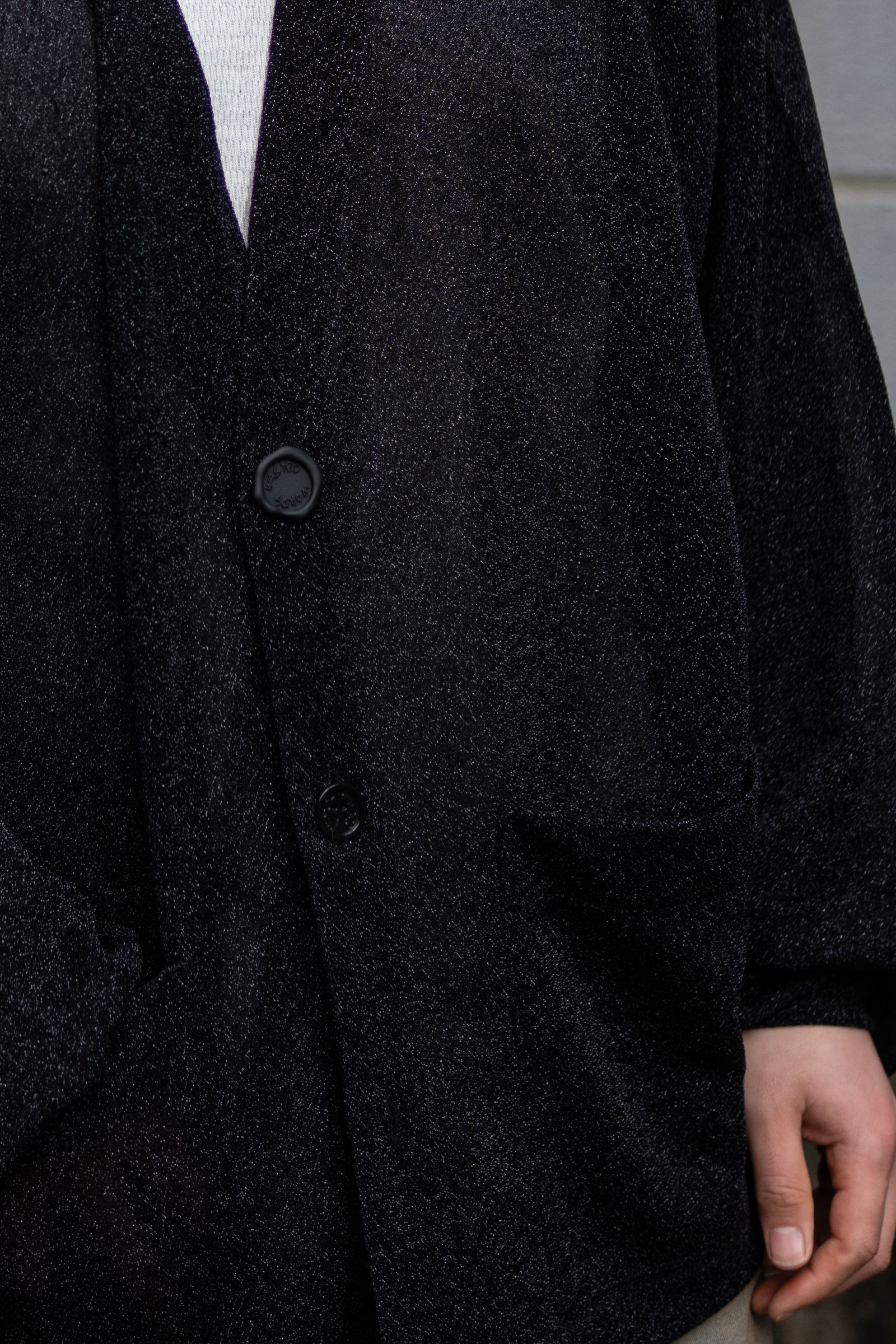 MASSIVE CARDI / BLACK