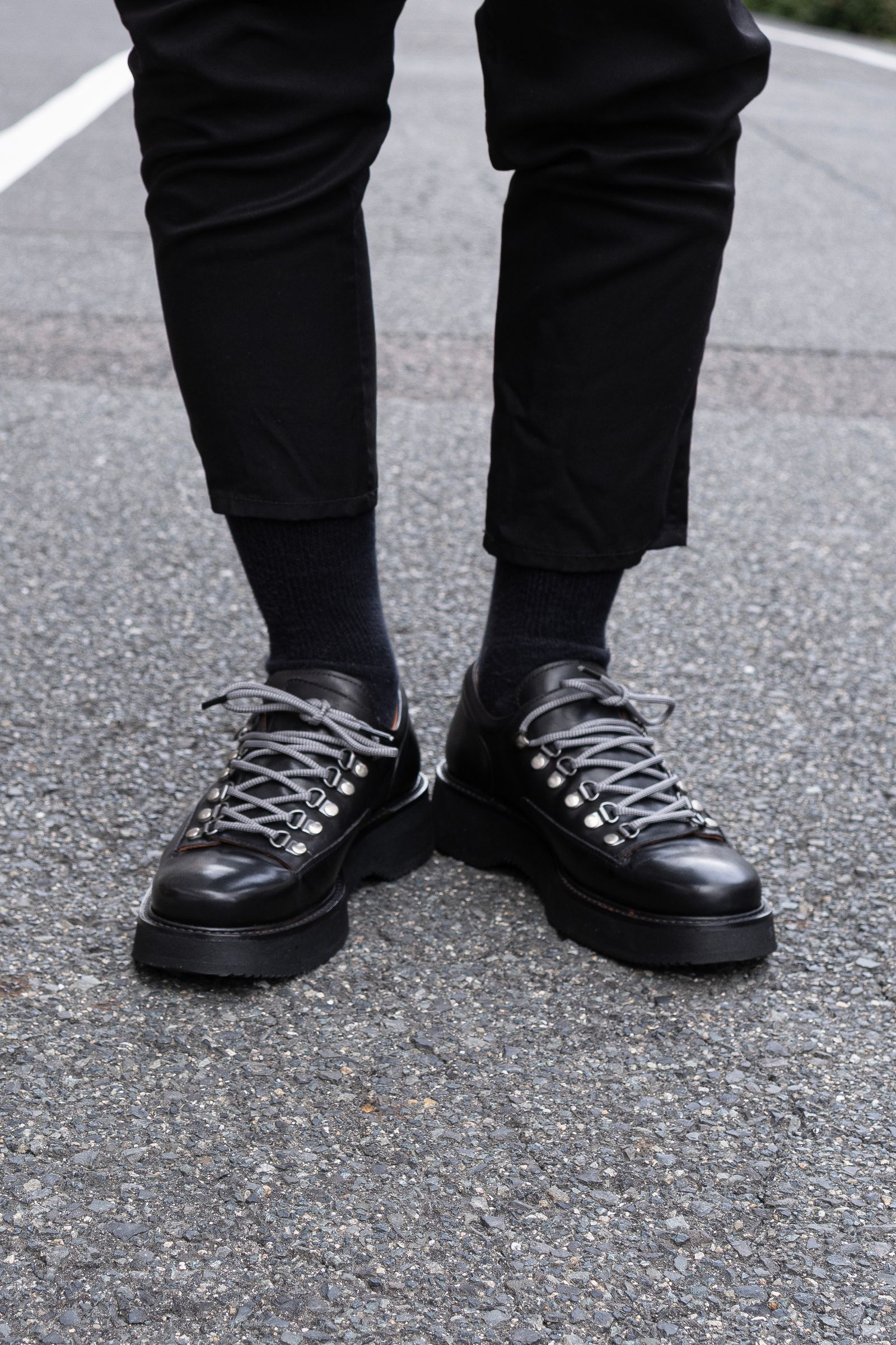 Shoe cut mountain / Black