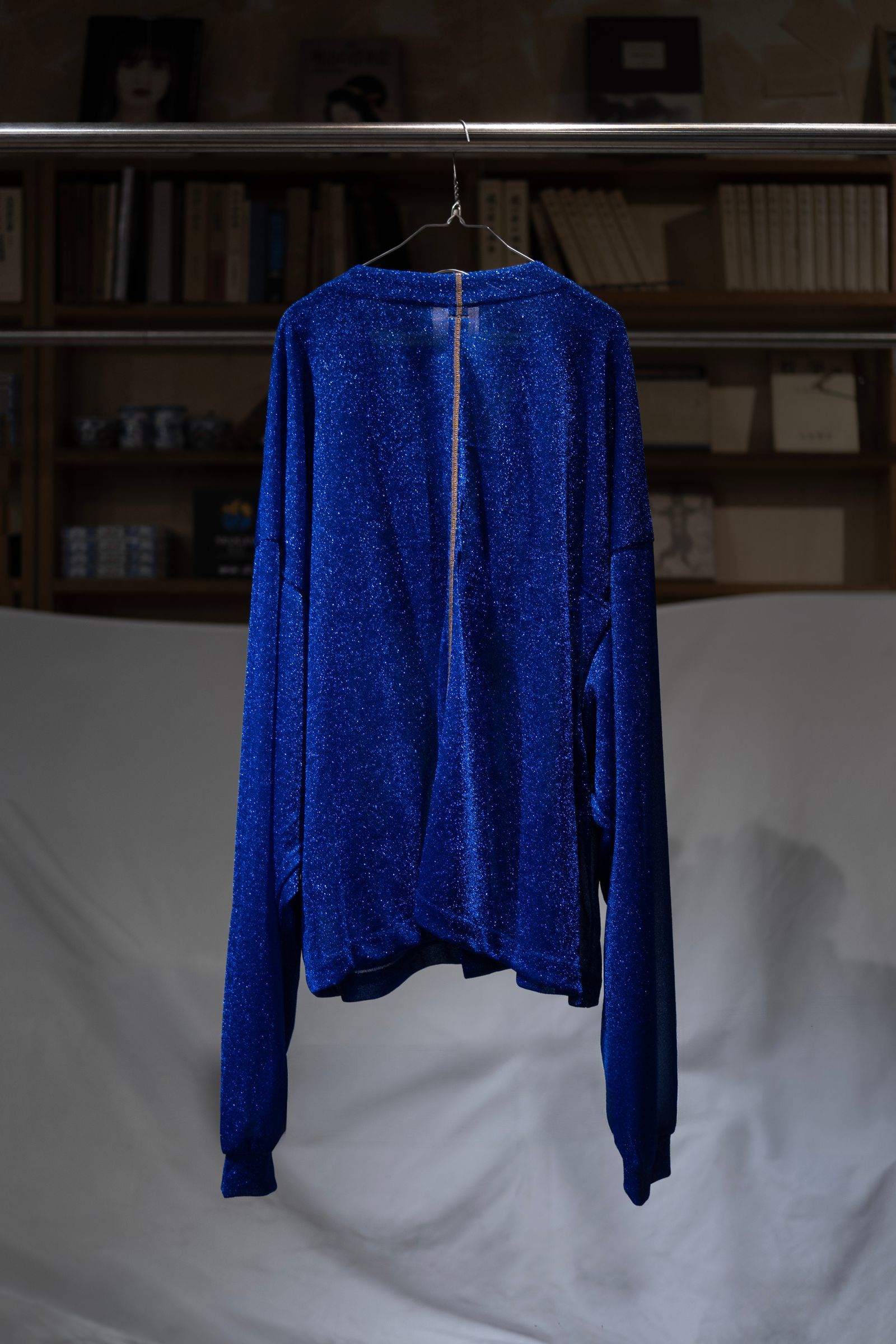 MASSIVE CARDI / METALLIC BLUE
