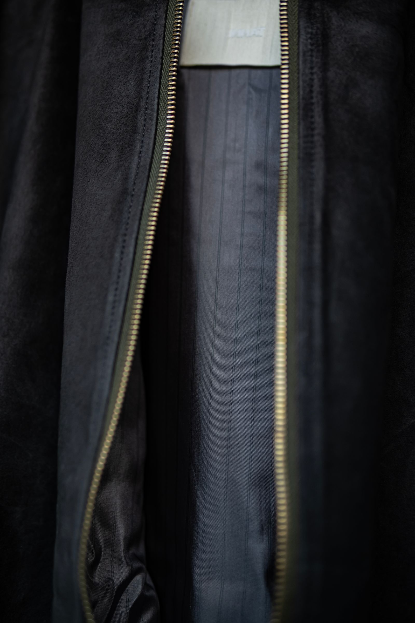 SUEDE BOMBER JACKET / Black