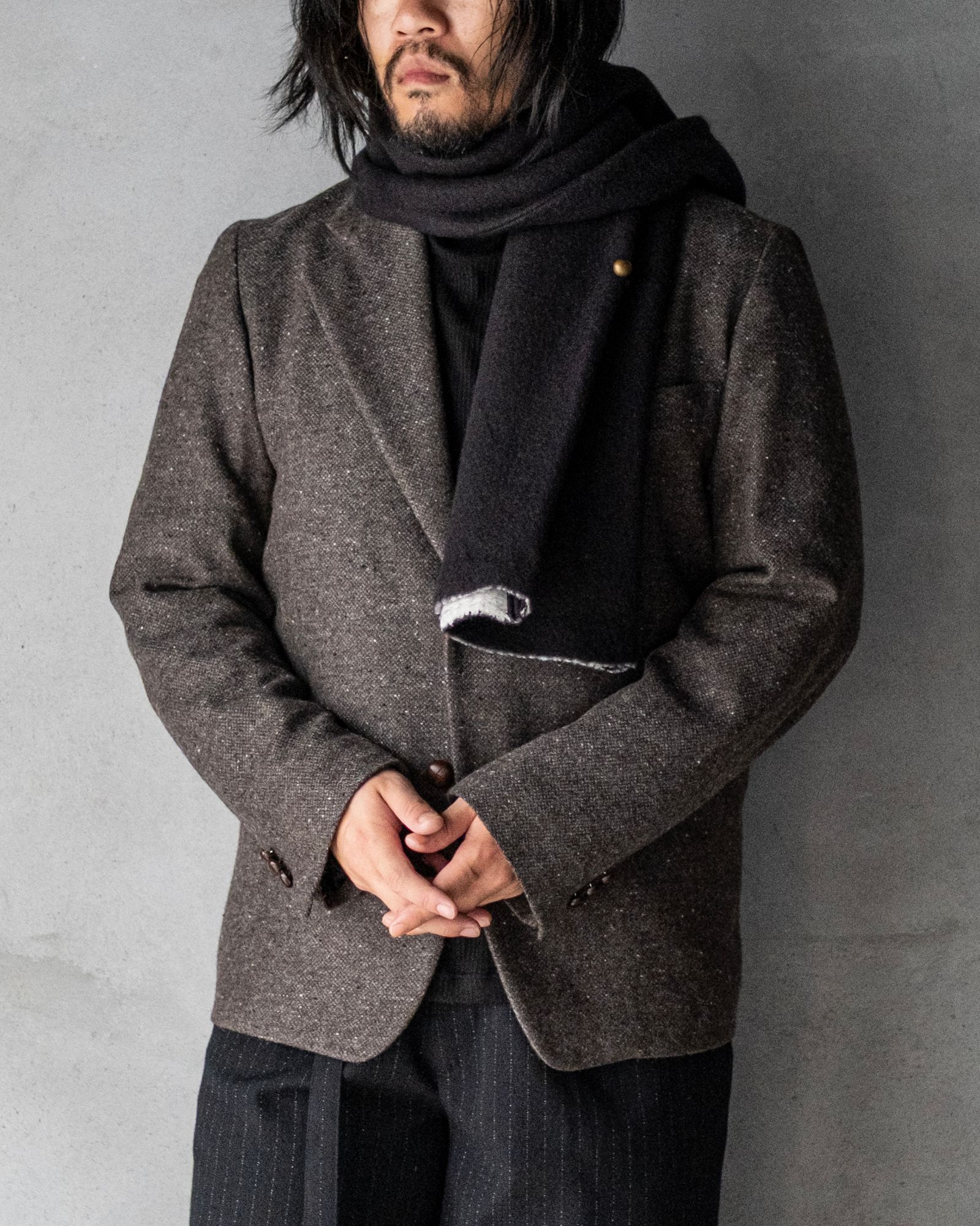 BUTTONED  TUBE MUFFLER / BLACK