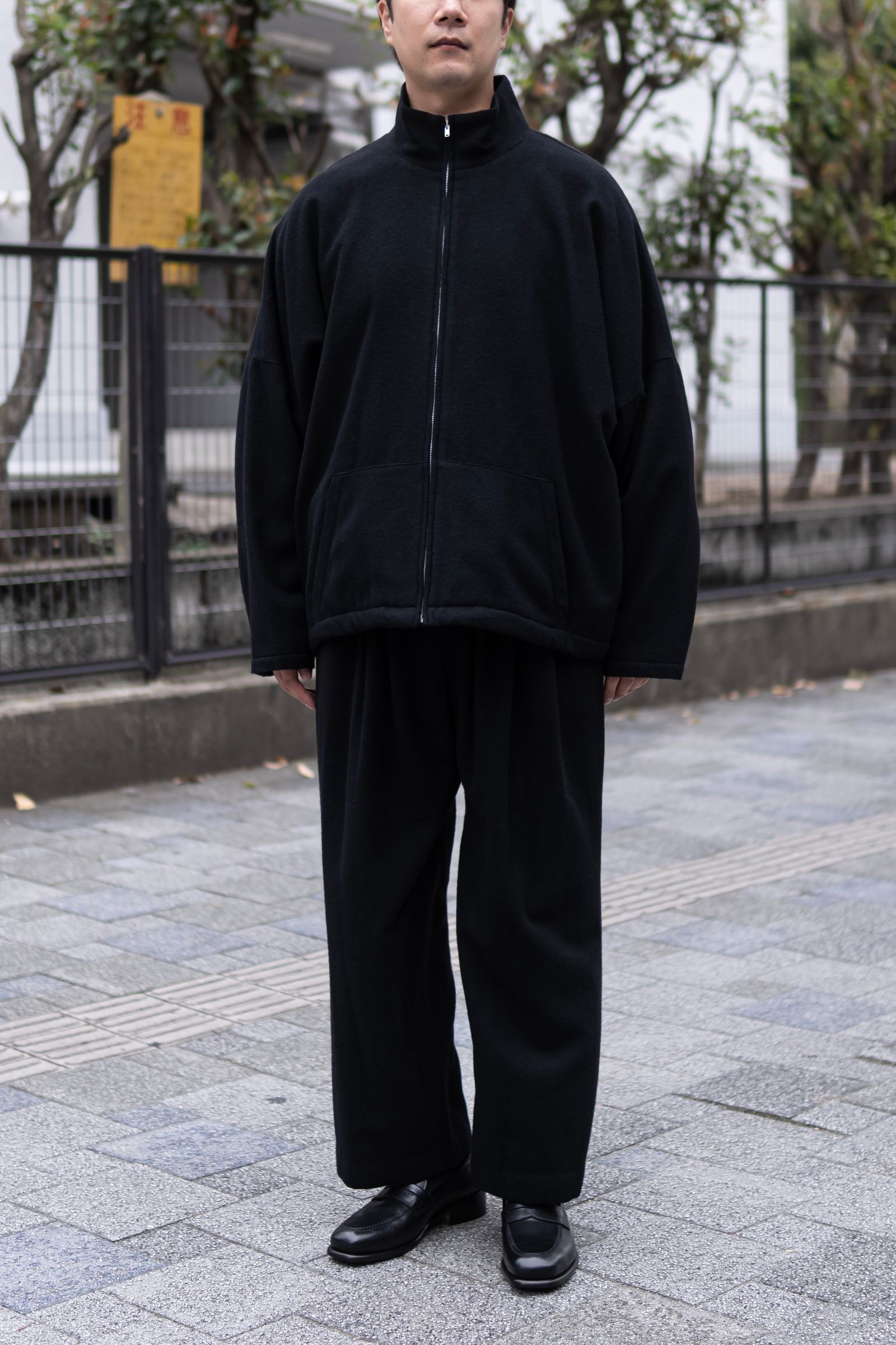 CASHMERE ZIP JACKET / BLACK
