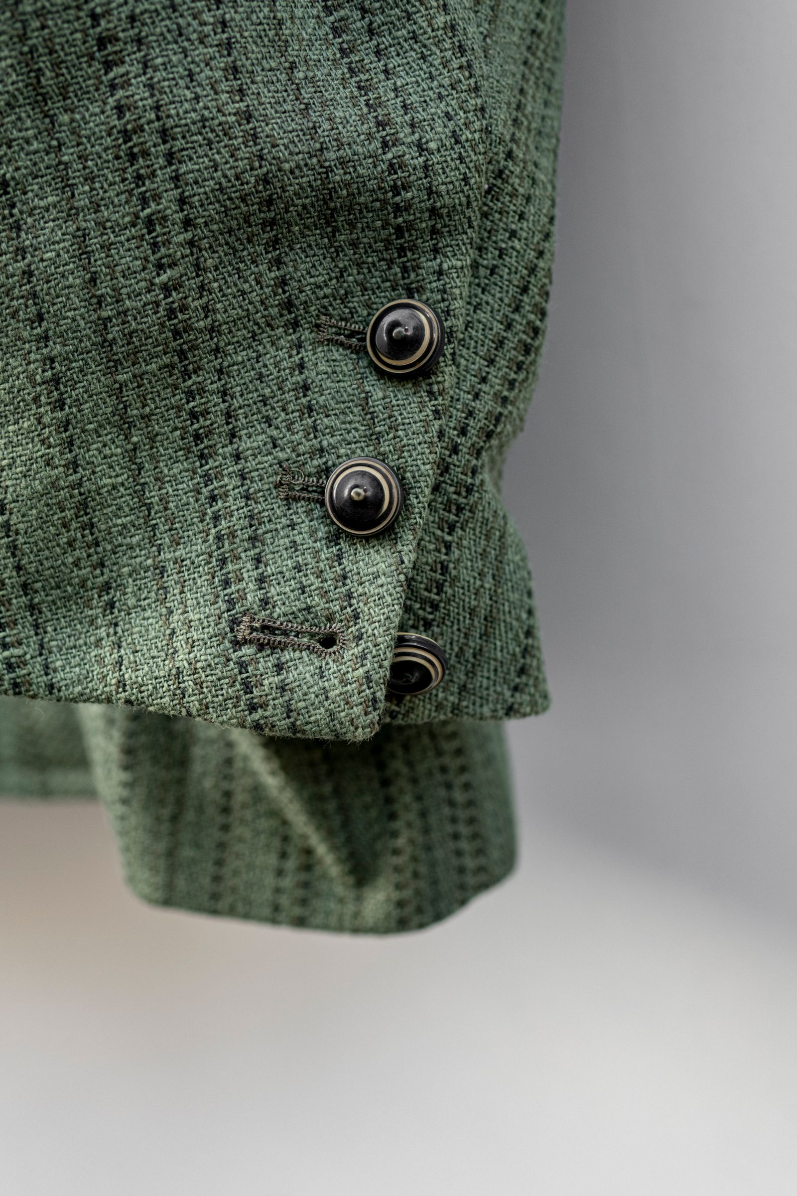 【LIMITED EDITION】Amish tweed hulf coat