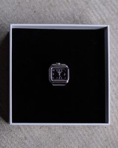 E/W Ring Watch / Silver/Black