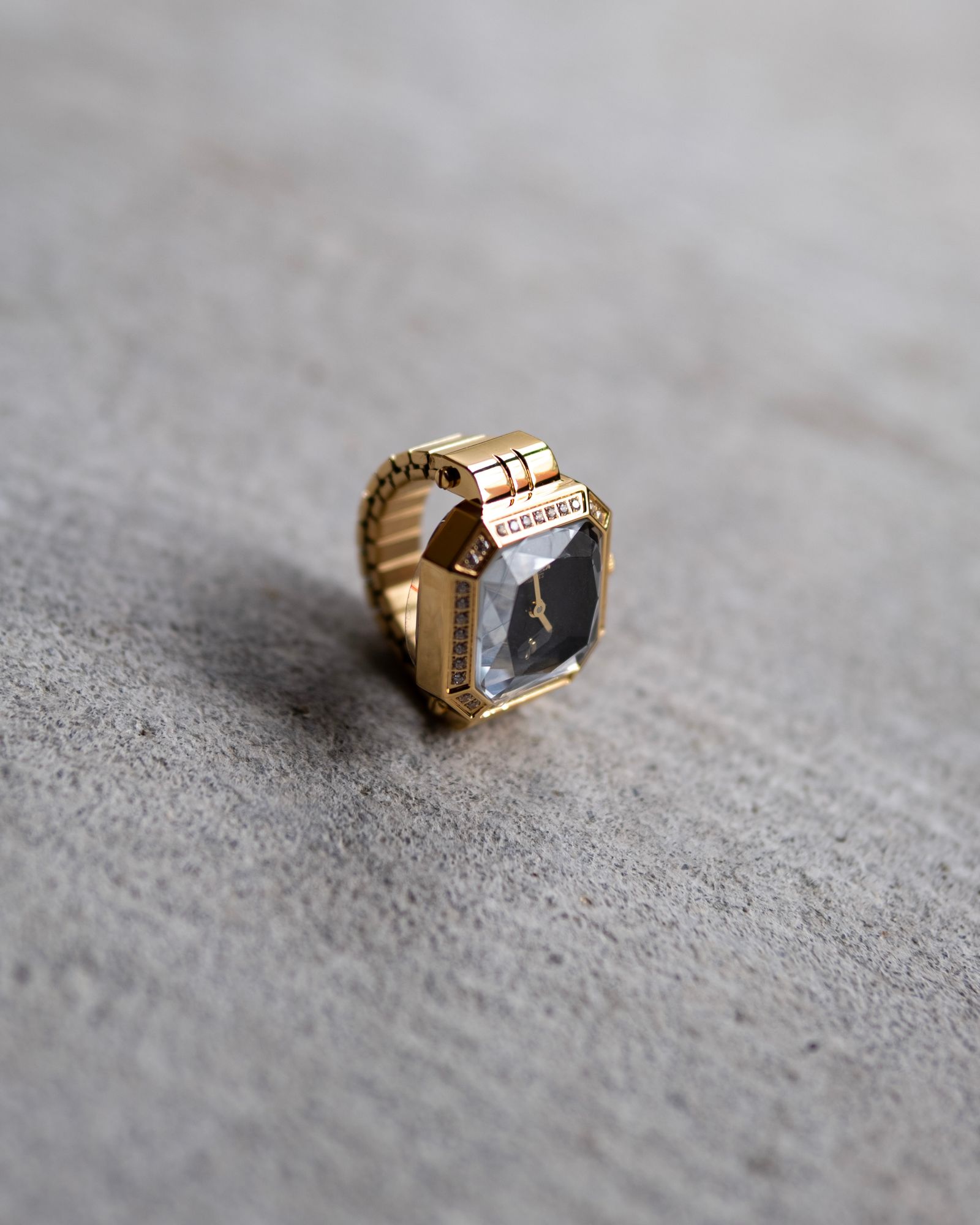 Facet Ring Watch / Gold