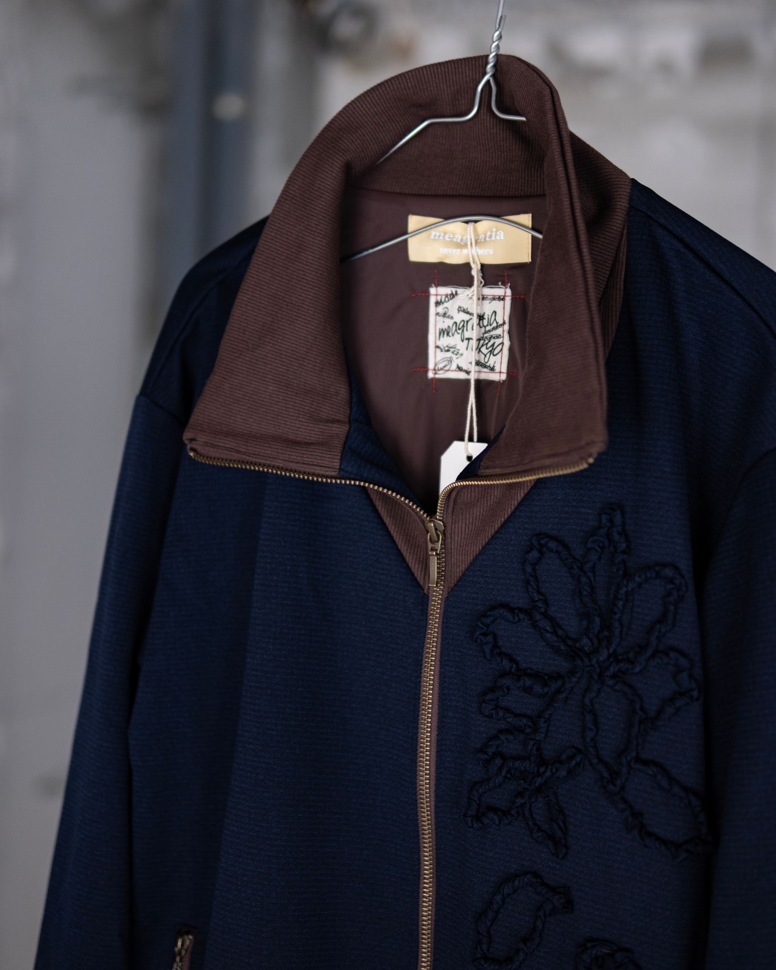 Tape embroidery track JKT / nvy