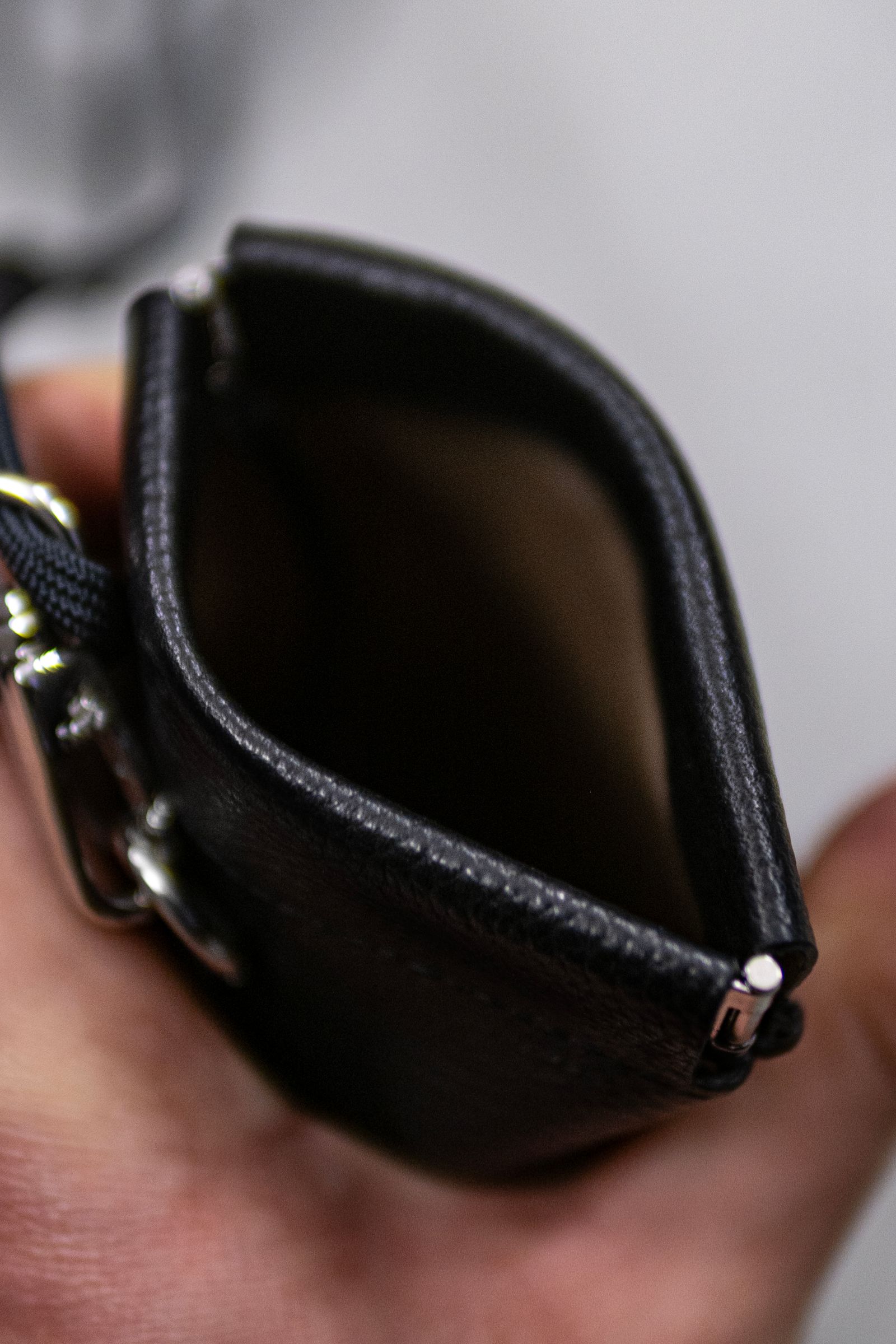 Etc leather poach / Black