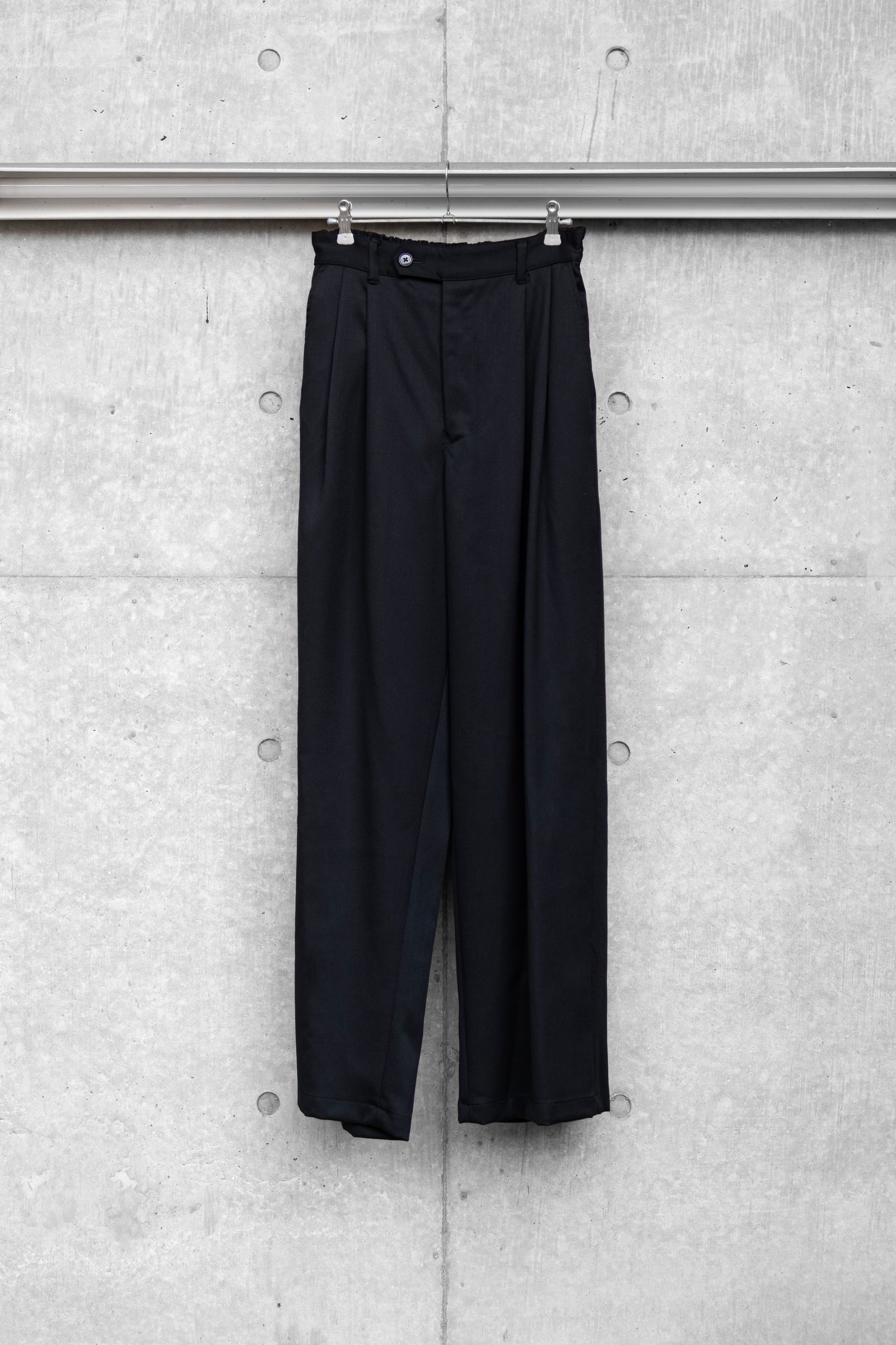 パンツ JUHA 24AW 2TUCK WIDE EASY PANTS. JUHA - 2TUCK WIDE EASY PANTS / BLACK | Retikle Online Store