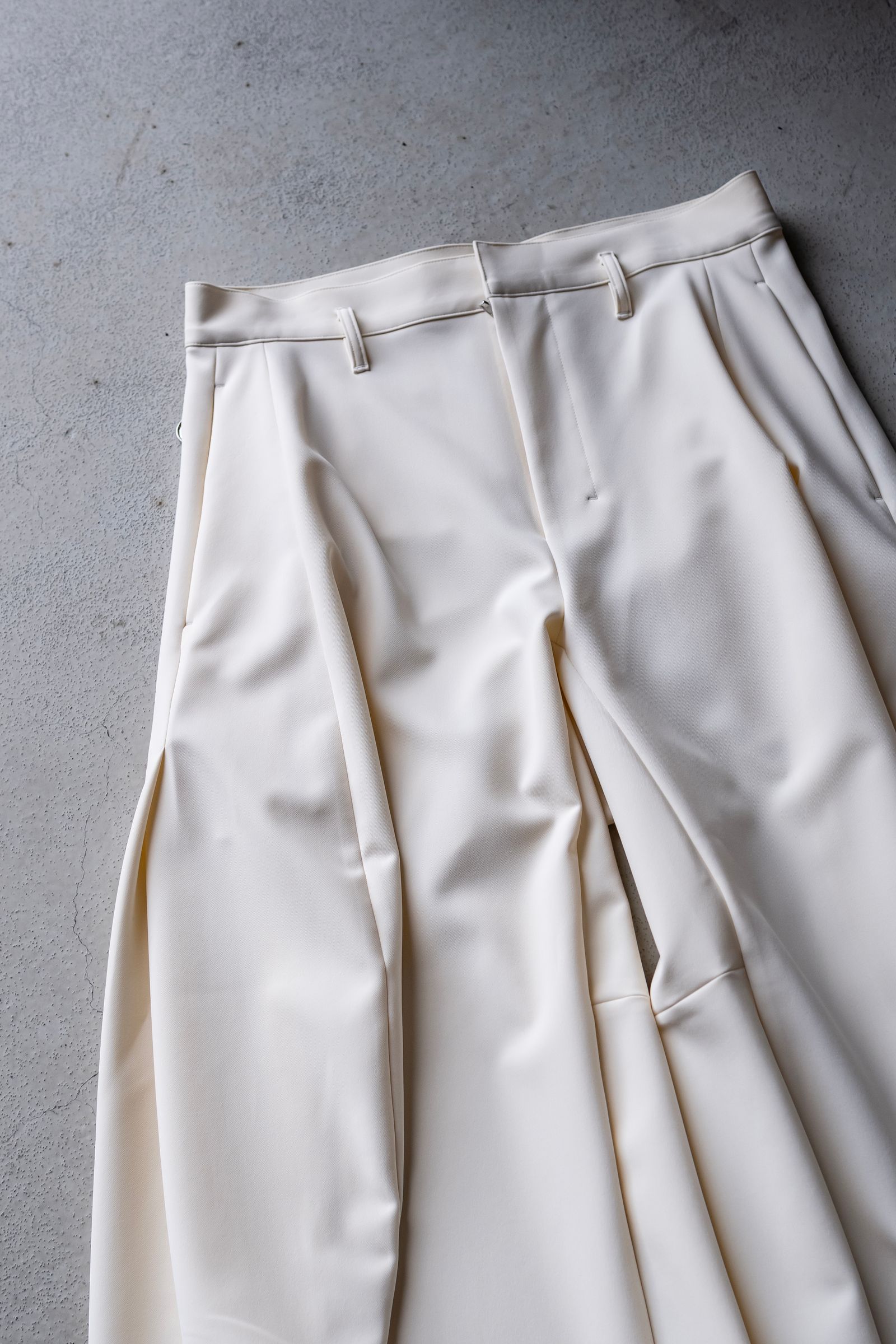 SHINYAKOZUKA - EGG BAGGY / CANVAS | Retikle Online Store