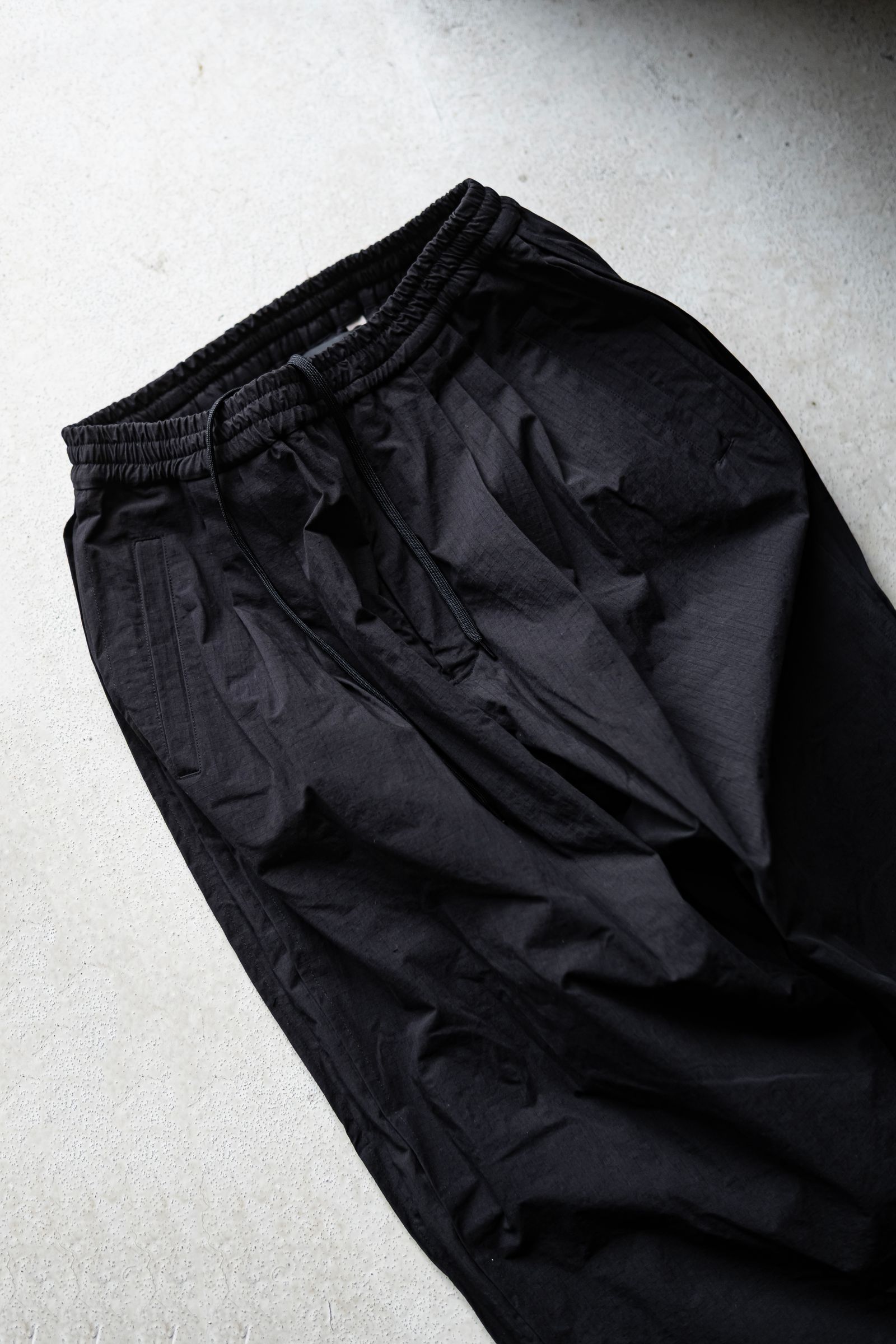 3tuck Big Balloon Pants / Black