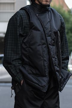 【LIMITED EDITION】Nylon down vest