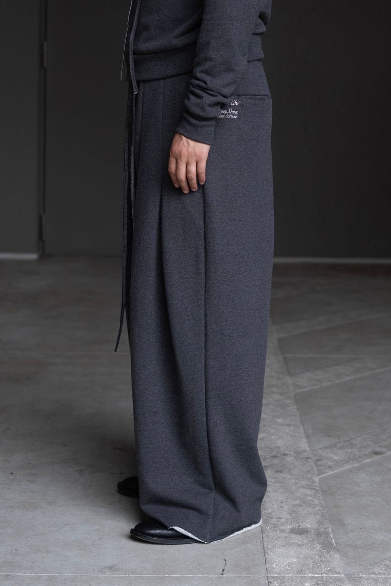 SHINYAKOZUKA - ORDINARY HOME BAGGY / CHARCORL | Retikle Online Store