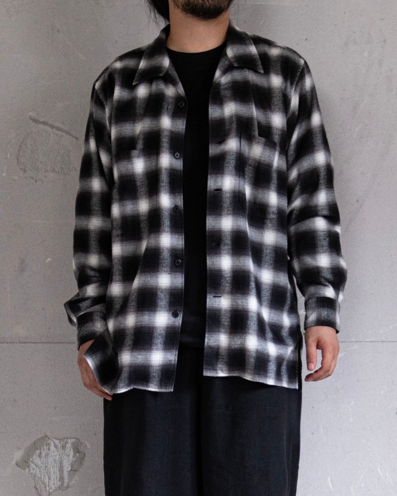 Open Collar SH / Black×White Ombre