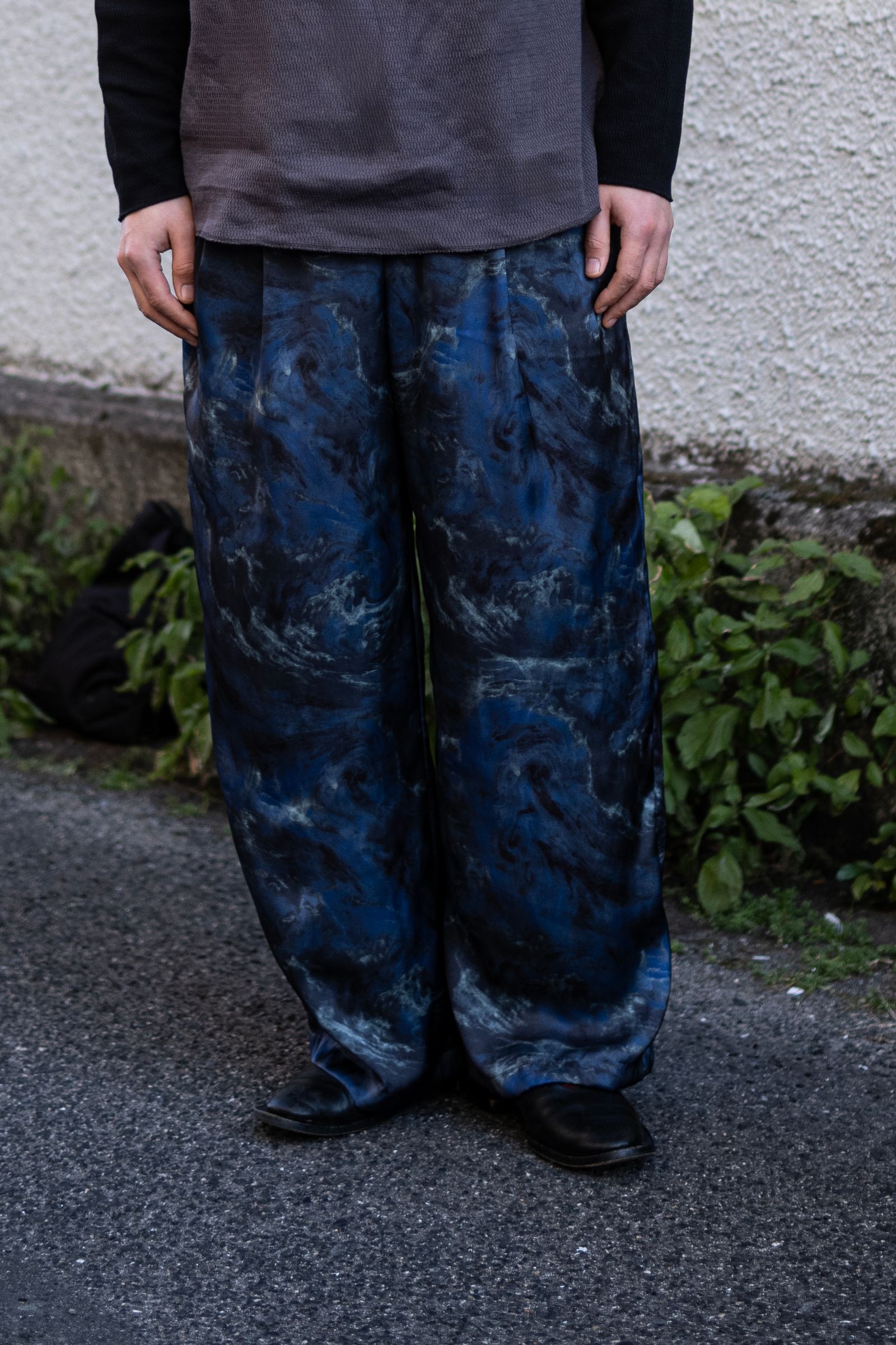 ABSTRACT WIDE EASY PANTS / NAVY