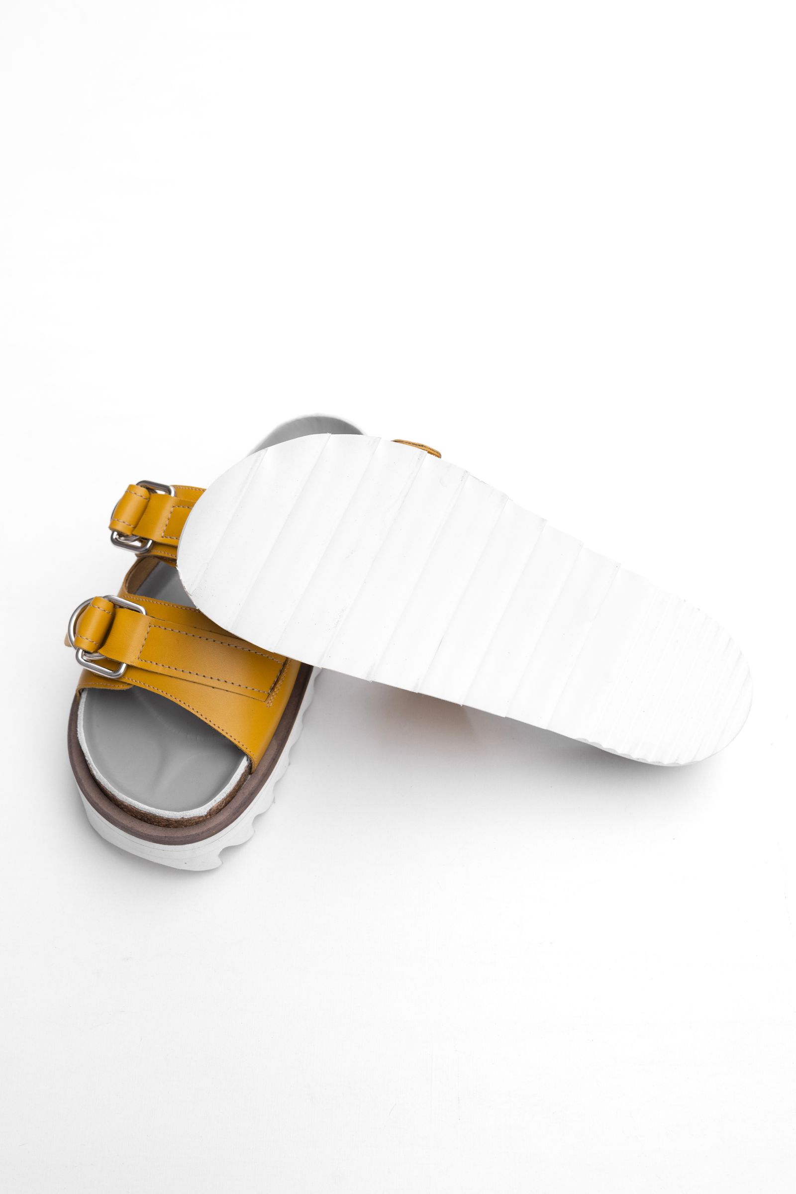 Double buckle footbed sandals / Yellow