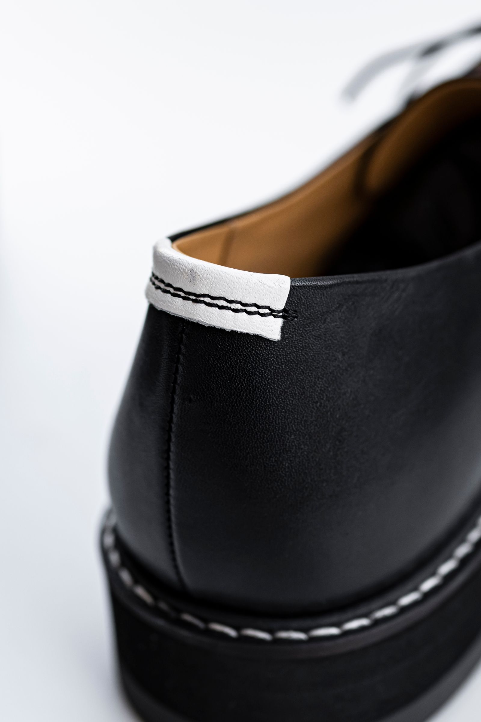 Mocca blucher / Black