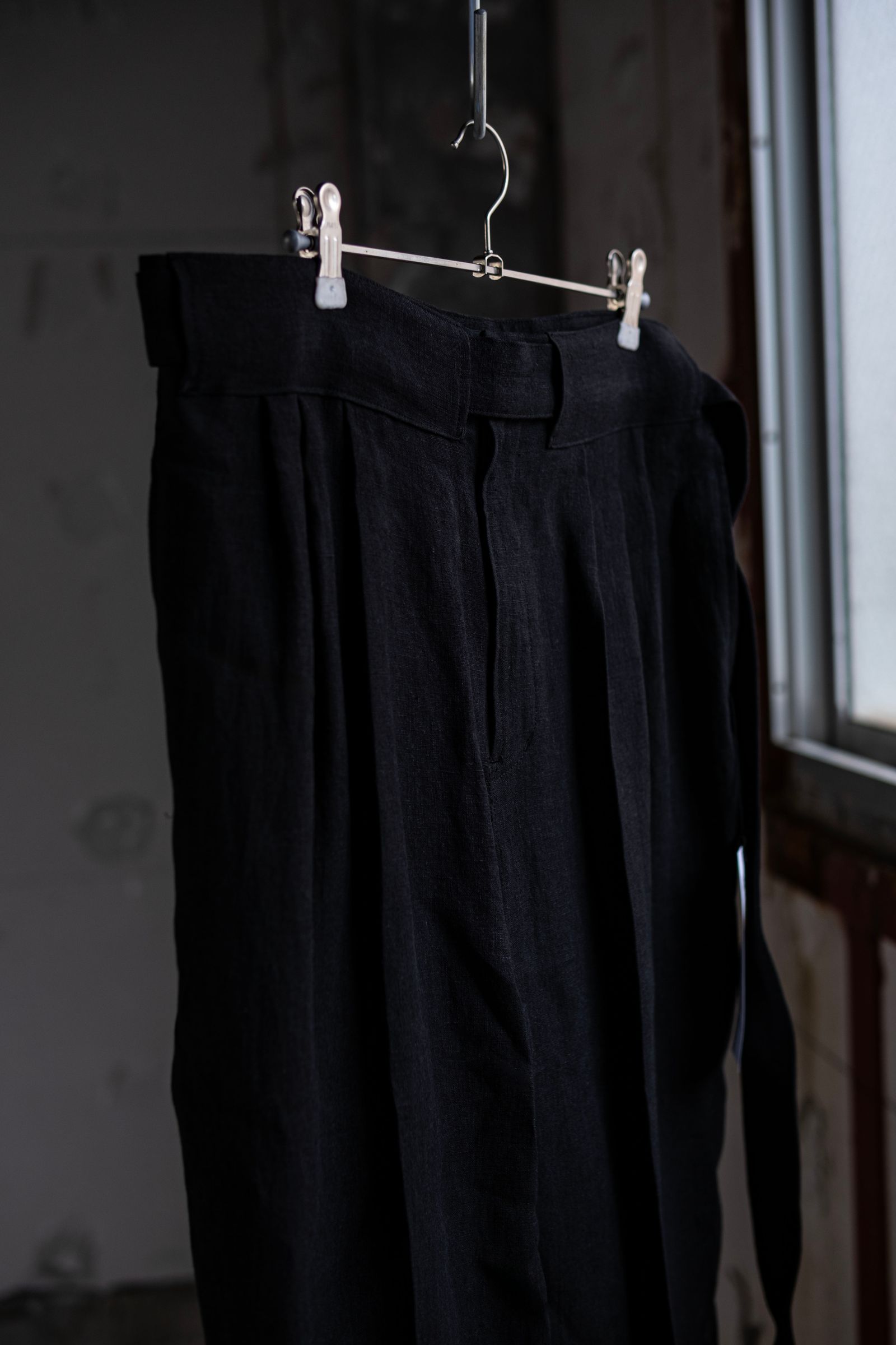 Linen Double Hem Pants with Matching Belt / Black