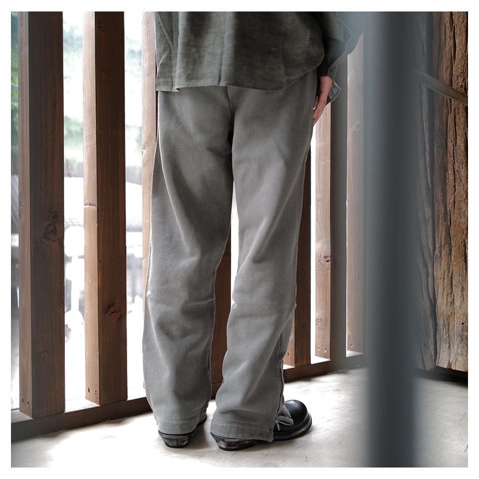 TRACK PANTS   Worn Black Hefty Fleece