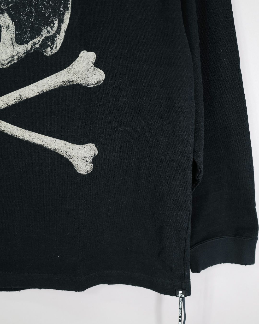 【MASTERMIND WORLD】 VINTAGE ROCK LS TEE  BLACK