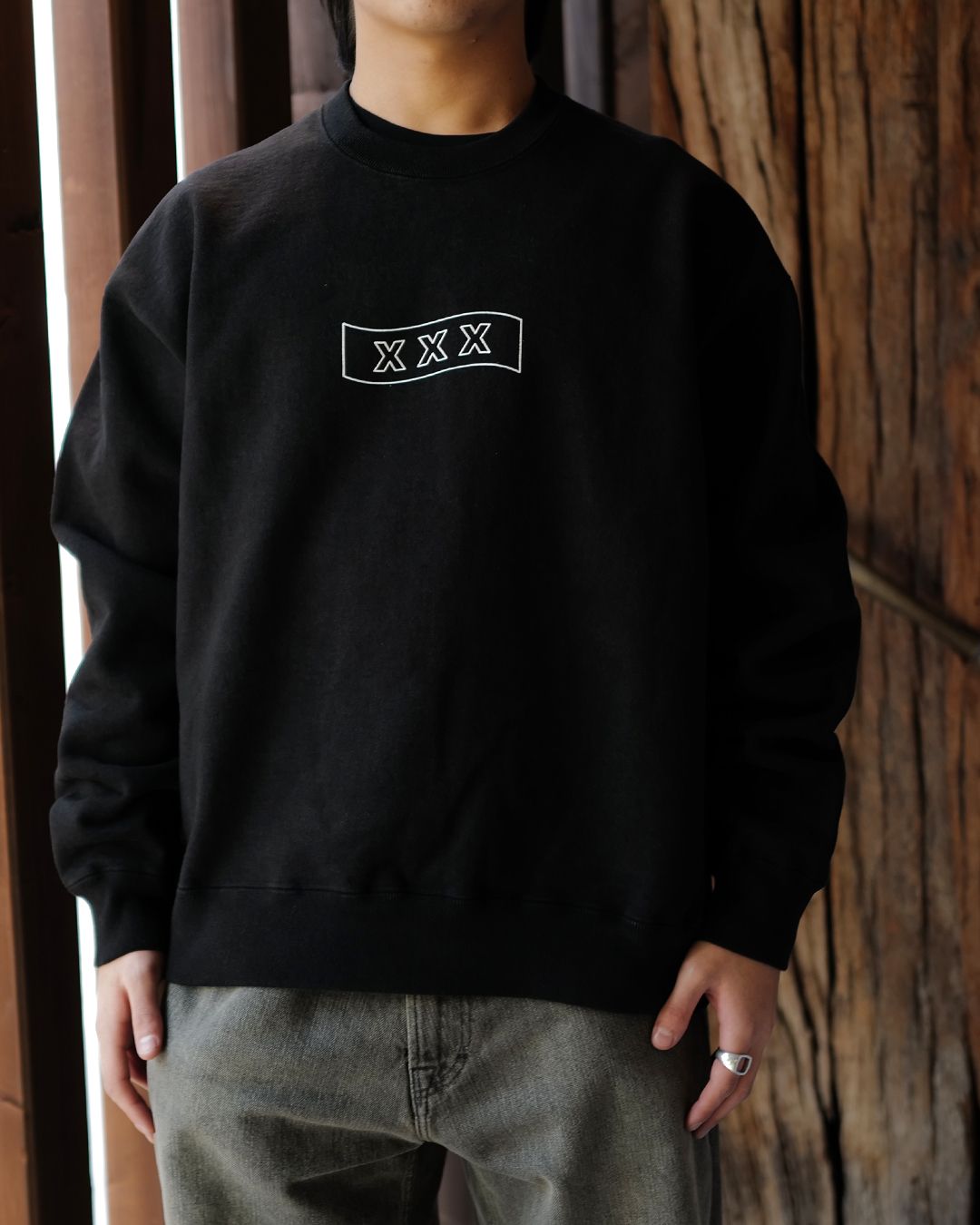 GX-A26-CS-04  CREW NECK SWEAT SHIRT   BLACK