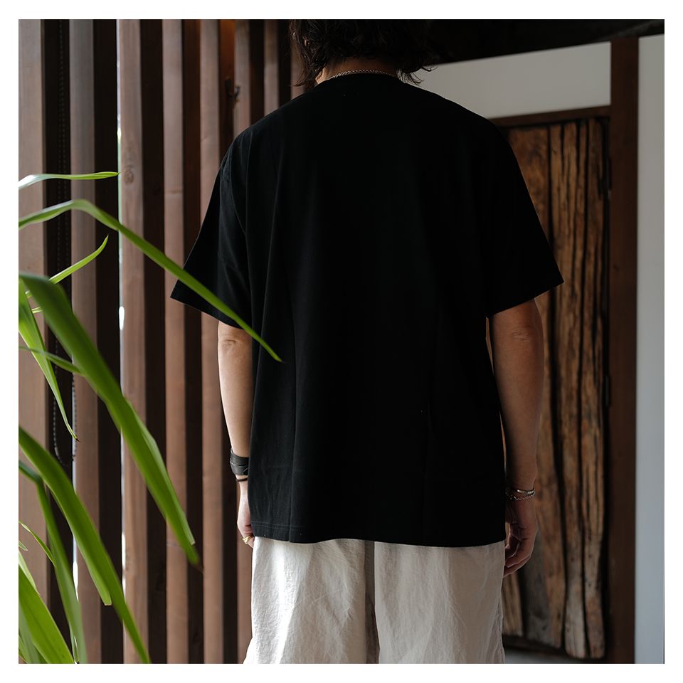 SQ-25SS-ST-07 T-SHIRT  BLACK