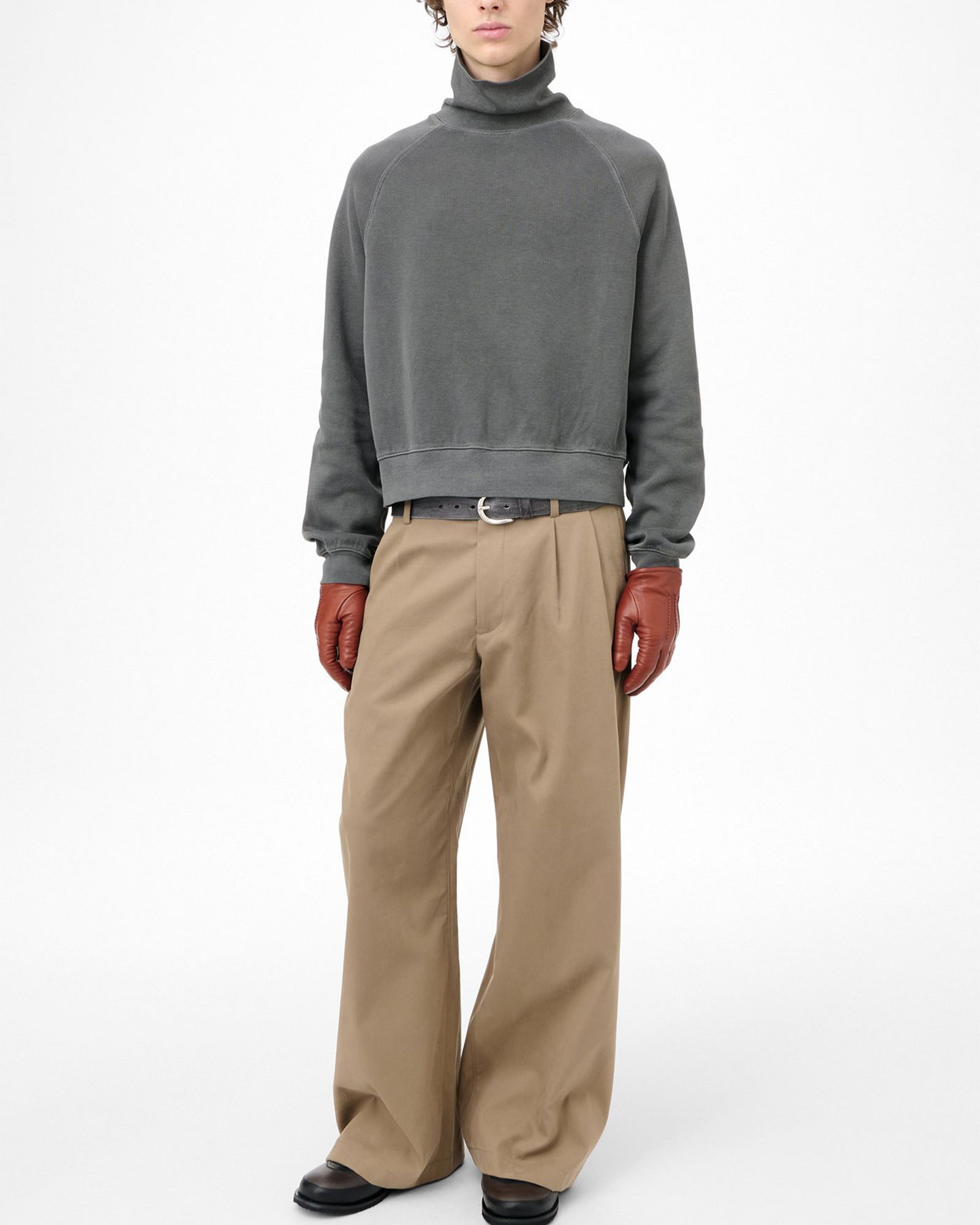 SCHOLAR ROLLNECK	Worn Black Athletic Rib