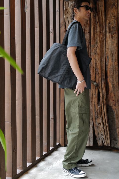 Maison Margiela オーバーサイズTシャツ にSEQUEL BDU PANTS を合せたStyling