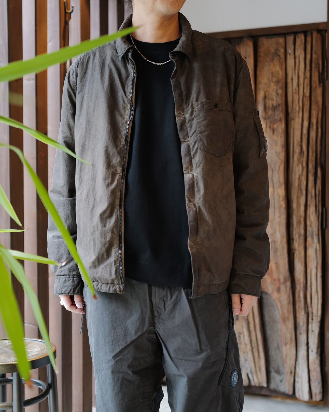 FLATT NYLON PADDED ZIPPED OVERSHIRT  <RE-COLOR BROWN R30>